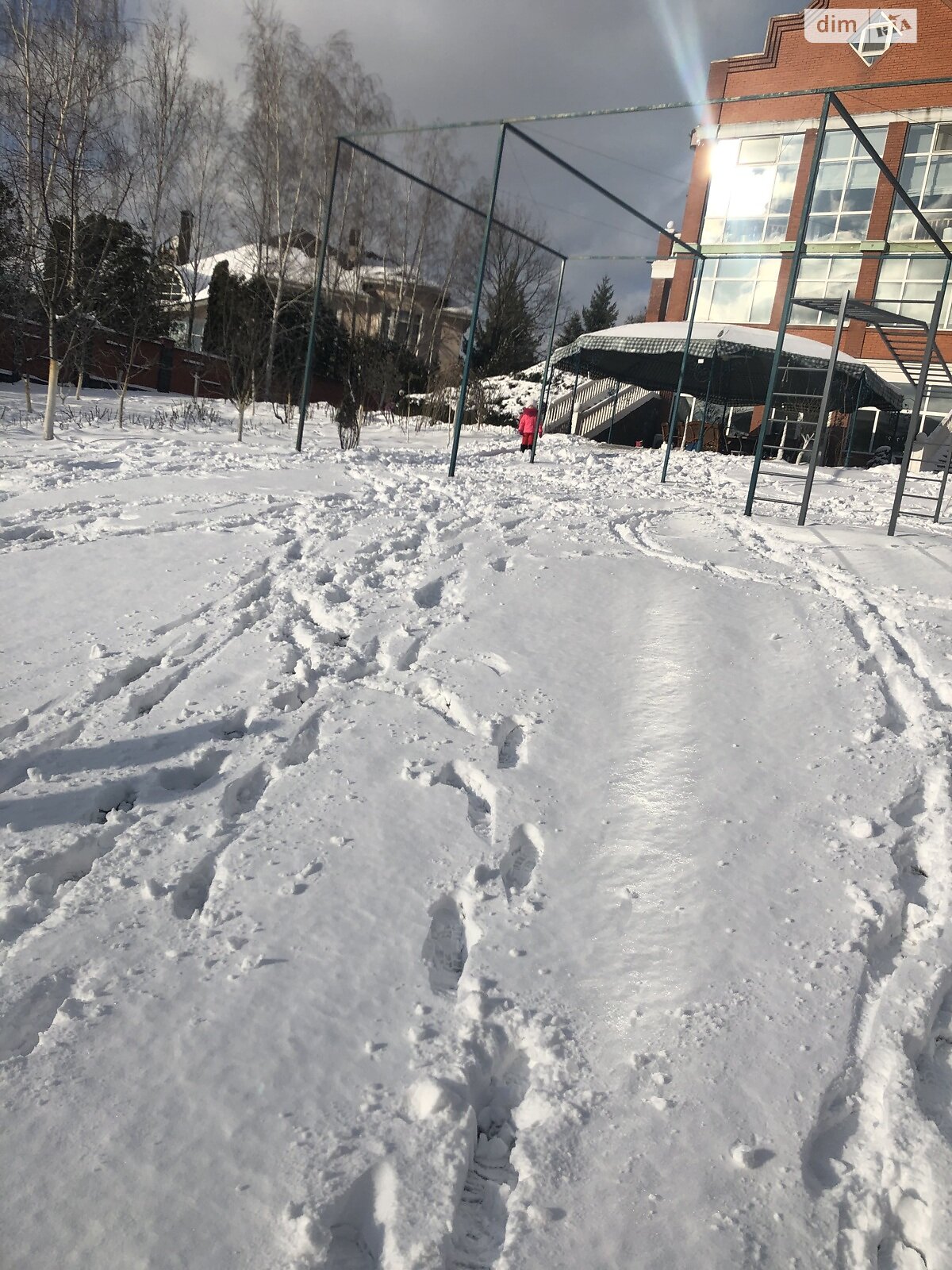 чотириповерховий будинок з мансардою, 1200 кв. м, монолітно-цегляний. Продаж у Козині фото 1 чотириповерховий будинок з мансардою, 1200 кв. м, монолітно-цегляний. Продаж у Козині фото 1