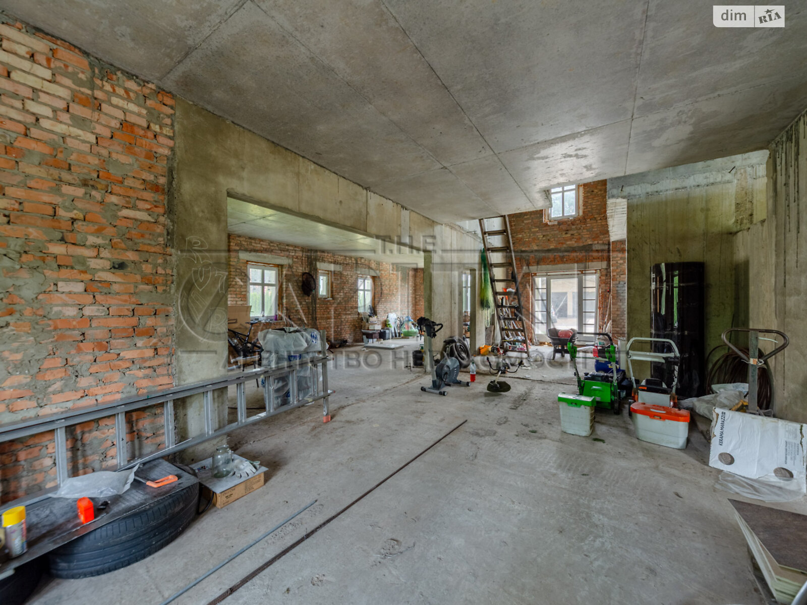 двухэтажный дом с гаражом, 649.7 кв. м, кирпич. Продажа в Киеве район Голосеевский фото 1 двухэтажный дом с гаражом, 649.7 кв. м, кирпич. Продажа в Киеве район Голосеевский фото 1