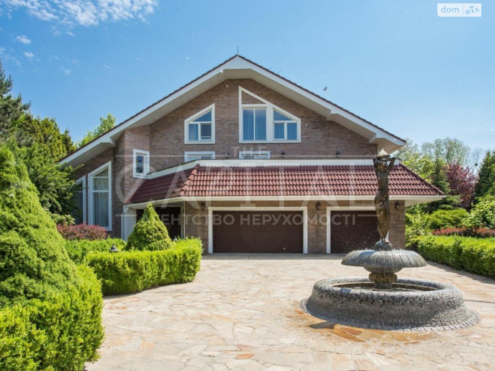 триповерховий будинок, 700 кв. м, цегла. Продаж в Києві, район Голосіївський фото 1 триповерховий будинок, 700 кв. м, цегла. Продаж в Києві, район Голосіївський фото 1