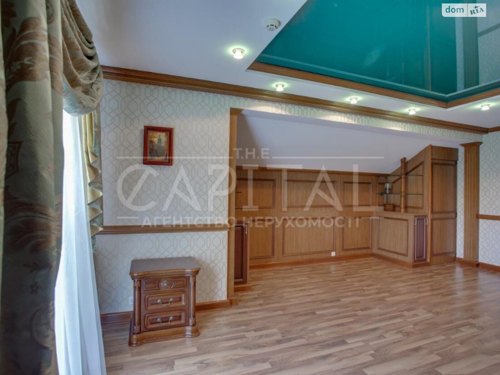 триповерховий будинок, 700 кв. м, цегла. Продаж в Києві, район Голосіївський фото 1 триповерховий будинок, 700 кв. м, цегла. Продаж в Києві, район Голосіївський фото 1