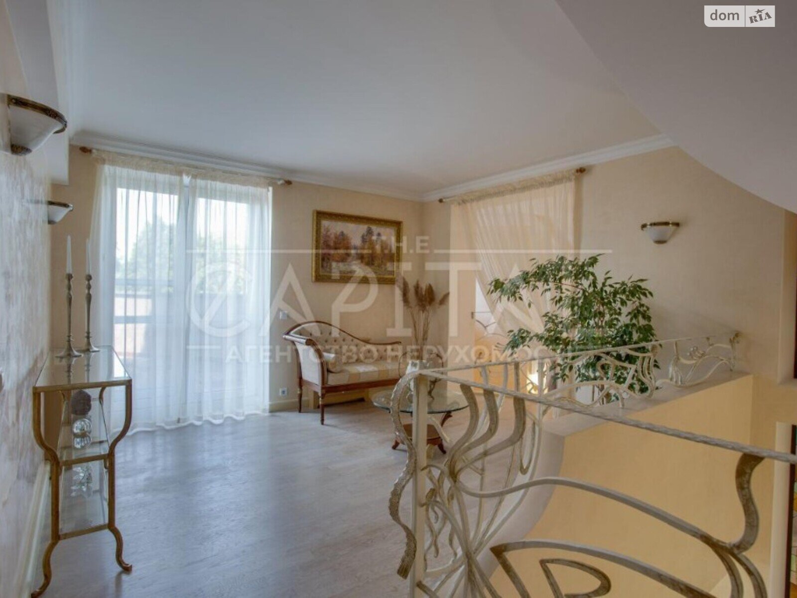 триповерховий будинок, 700 кв. м, цегла. Продаж в Києві, район Голосіївський фото 1 триповерховий будинок, 700 кв. м, цегла. Продаж в Києві, район Голосіївський фото 1