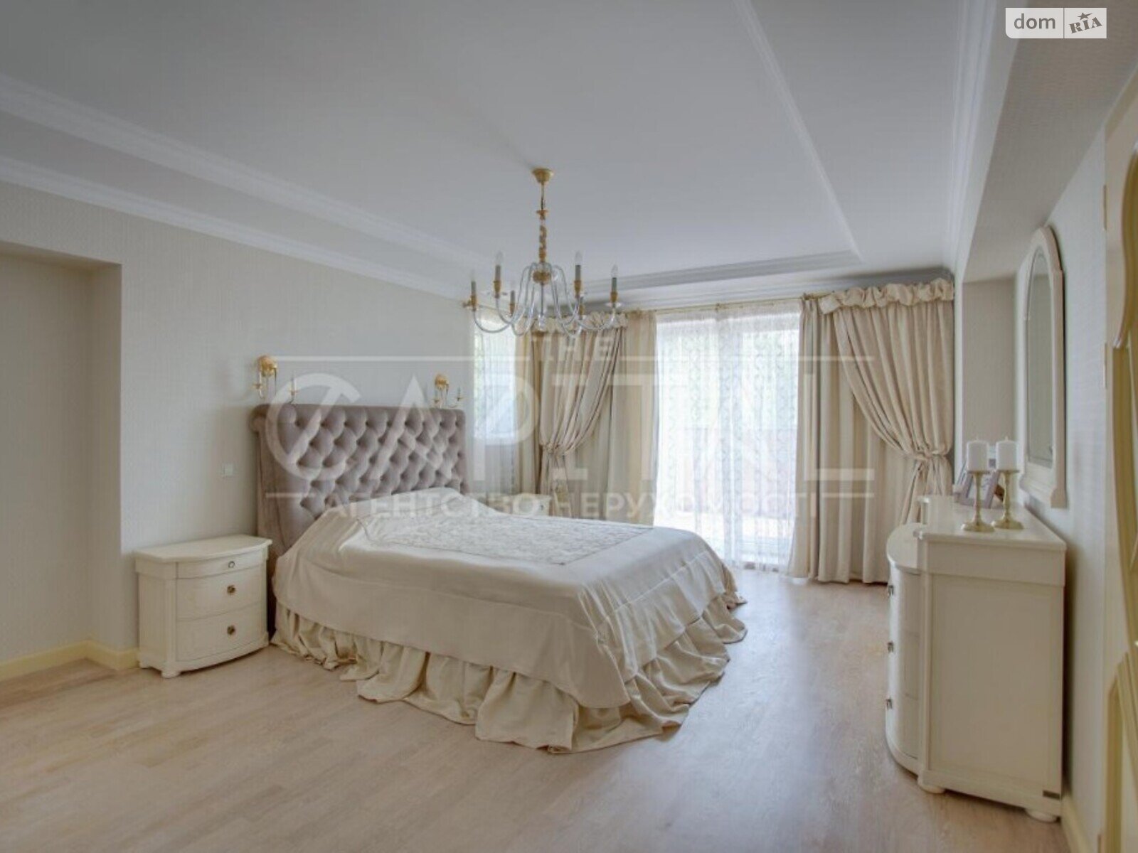 триповерховий будинок, 700 кв. м, цегла. Продаж в Києві, район Голосіївський фото 1 триповерховий будинок, 700 кв. м, цегла. Продаж в Києві, район Голосіївський фото 1
