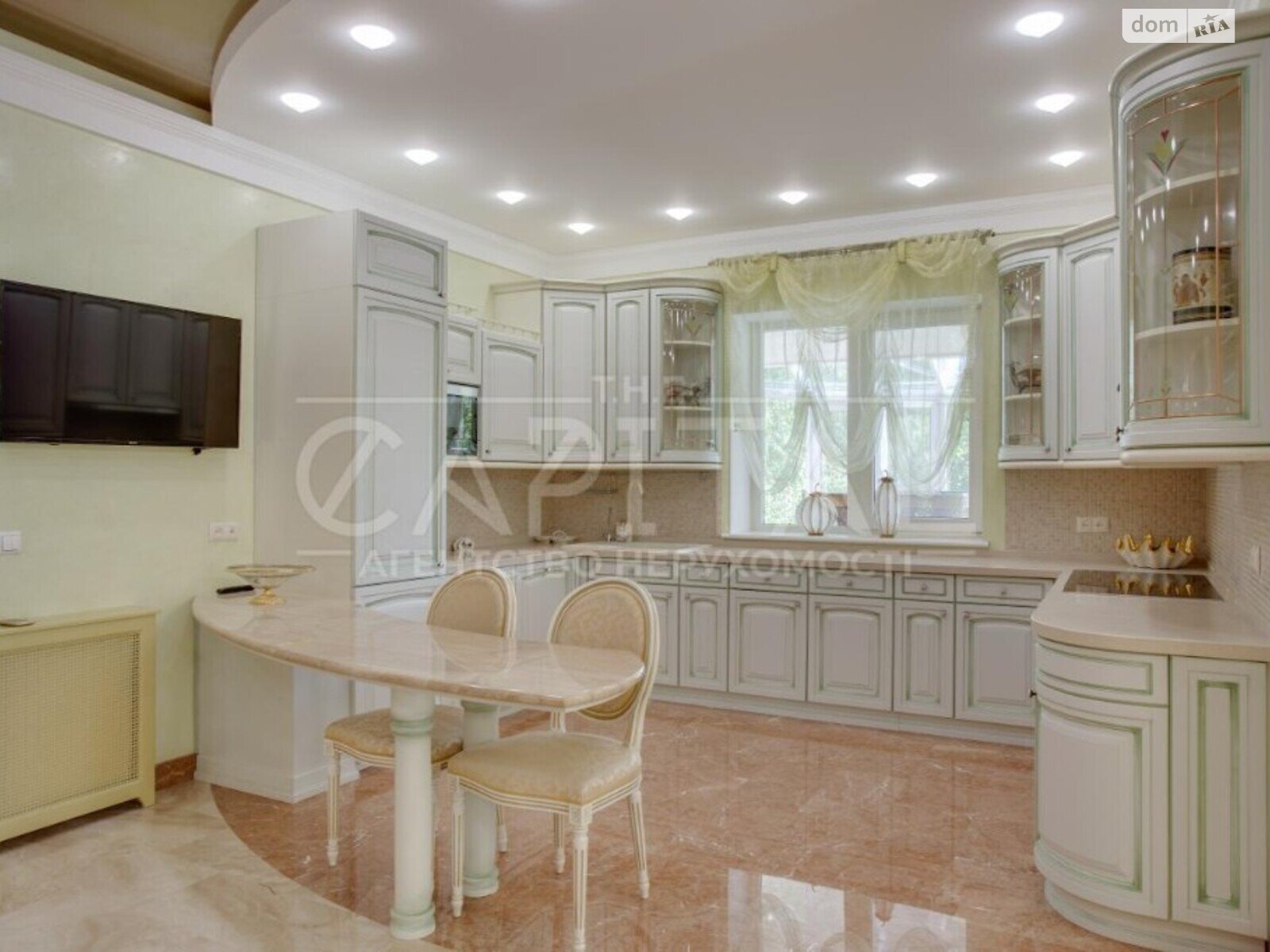 триповерховий будинок, 700 кв. м, цегла. Продаж в Києві, район Голосіївський фото 1 триповерховий будинок, 700 кв. м, цегла. Продаж в Києві, район Голосіївський фото 1