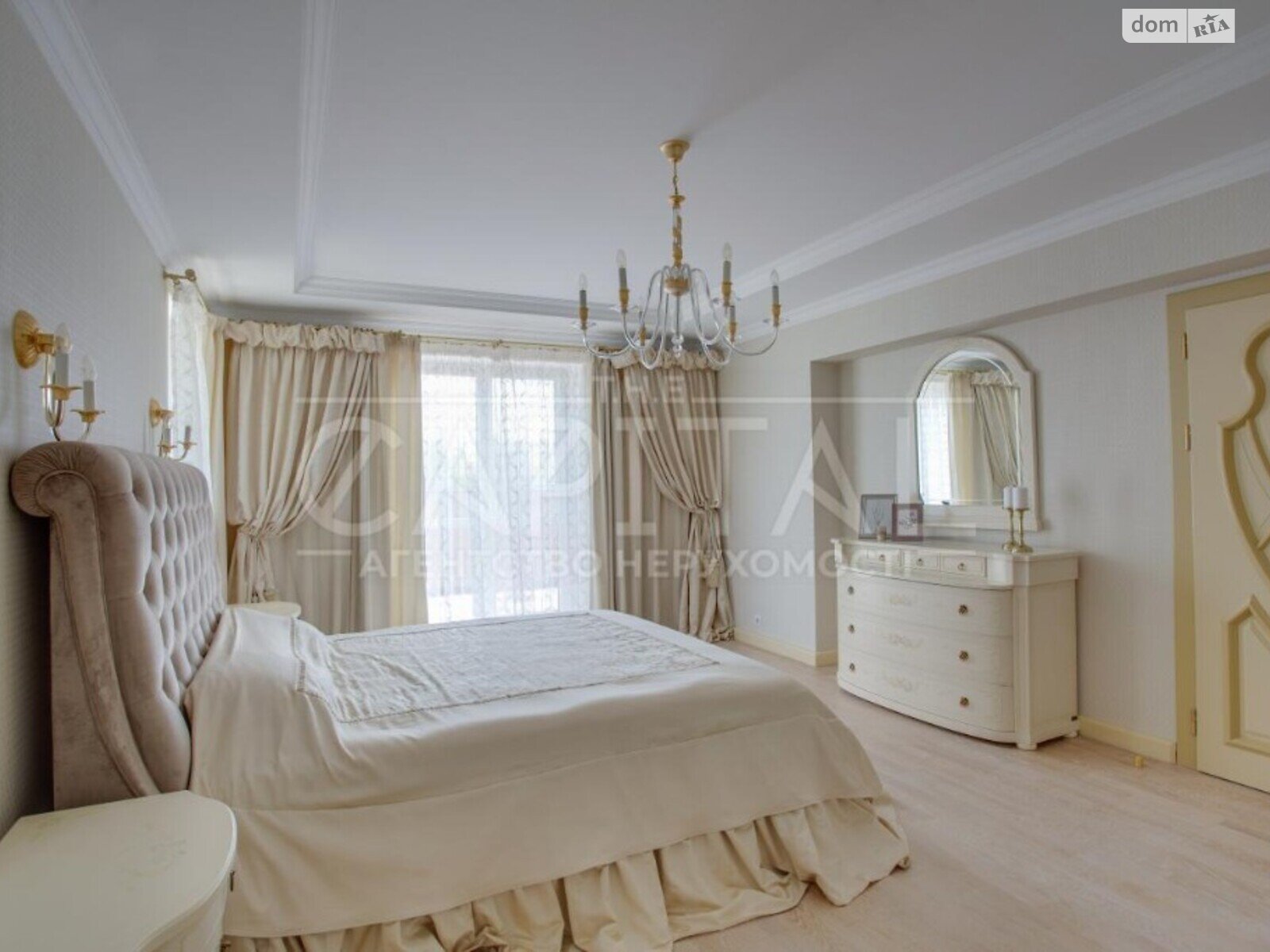 триповерховий будинок, 700 кв. м, цегла. Продаж в Києві, район Голосіївський фото 1 триповерховий будинок, 700 кв. м, цегла. Продаж в Києві, район Голосіївський фото 1