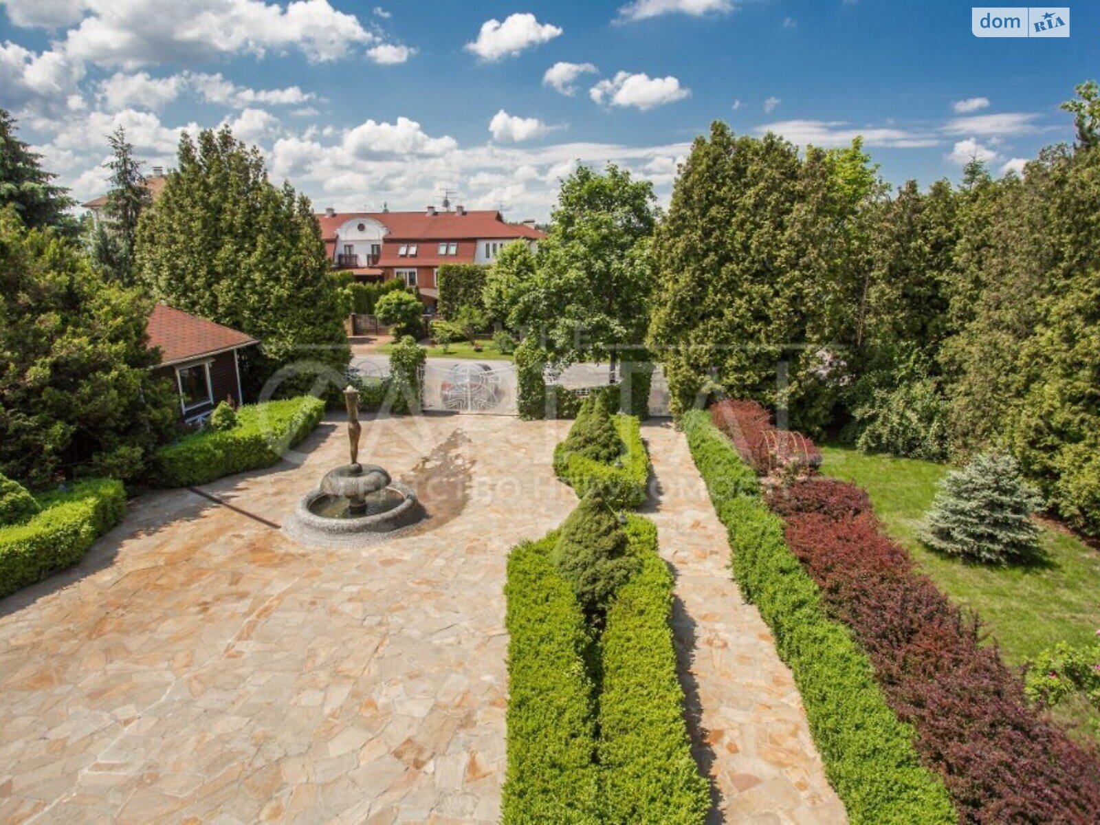 триповерховий будинок, 700 кв. м, цегла. Продаж в Києві, район Голосіївський фото 1 триповерховий будинок, 700 кв. м, цегла. Продаж в Києві, район Голосіївський фото 1