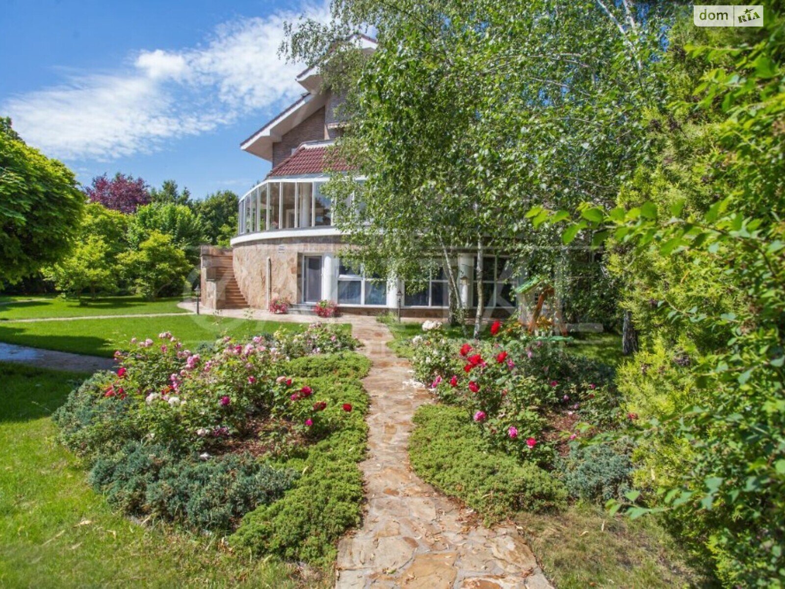 триповерховий будинок, 700 кв. м, цегла. Продаж в Києві, район Голосіївський фото 1 триповерховий будинок, 700 кв. м, цегла. Продаж в Києві, район Голосіївський фото 1