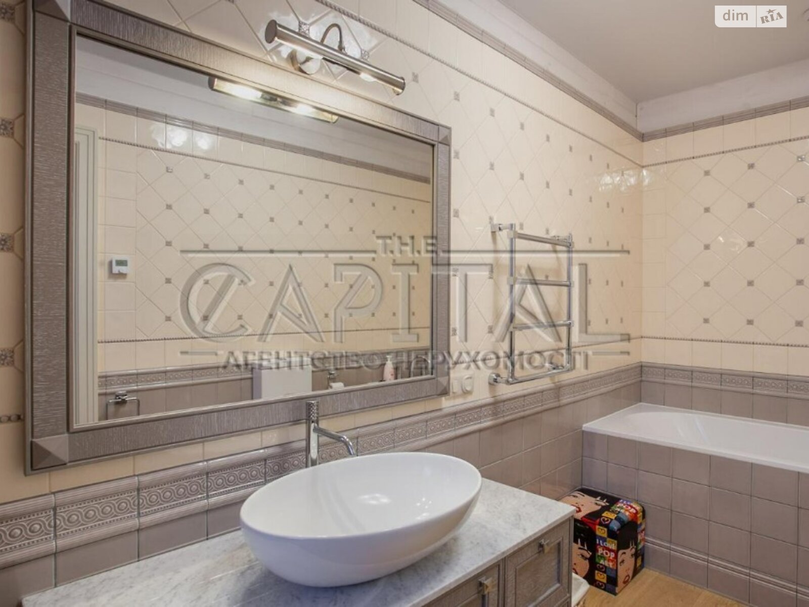 двухэтажный дом, 401 кв. м, кирпич. Продажа в Киеве район Голосеевский фото 1