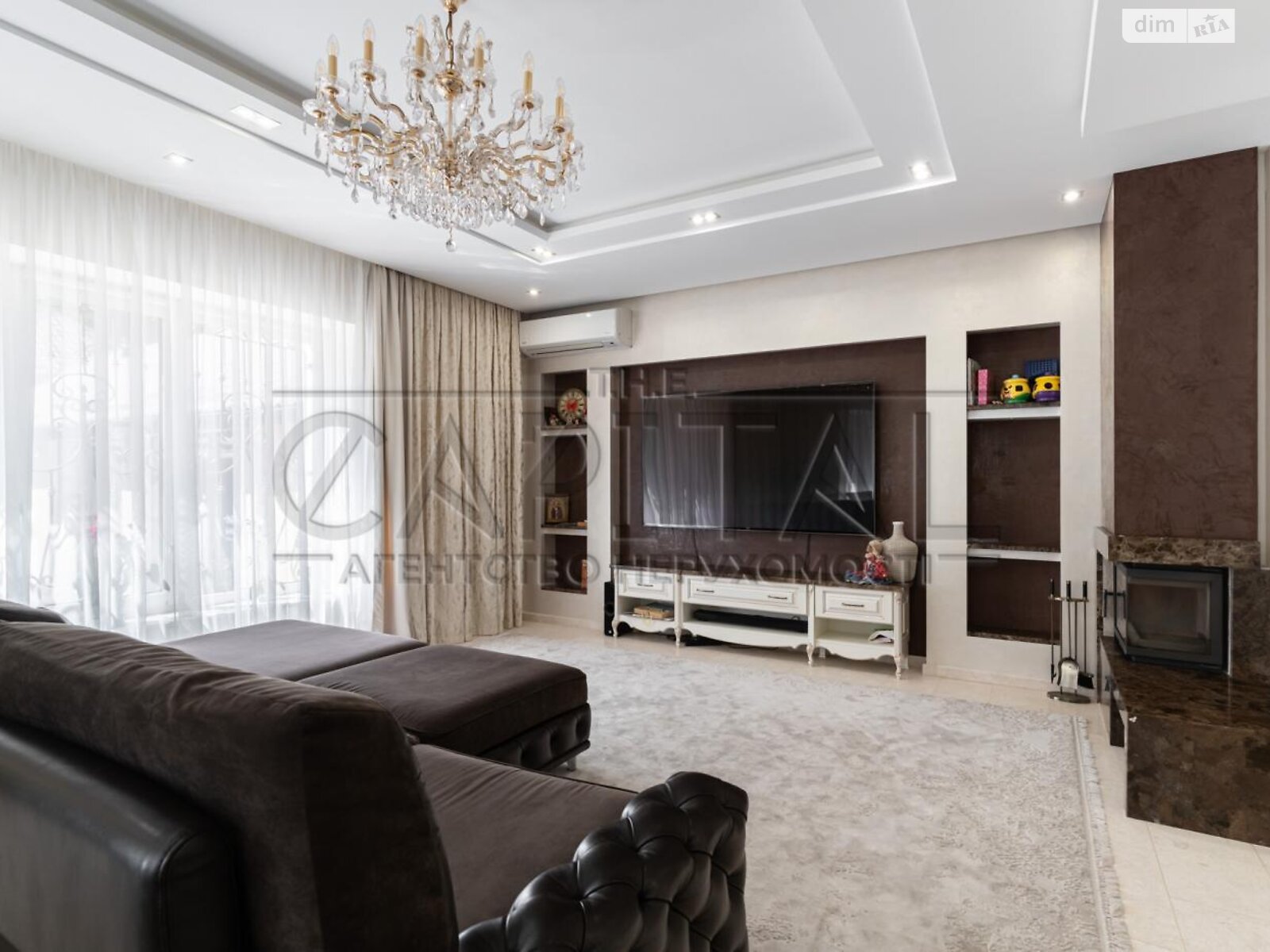 двоповерховий будинок з верандою, 228 кв. м, цегла. Продаж в Києві фото 1 двоповерховий будинок з верандою, 228 кв. м, цегла. Продаж в Києві фото 1