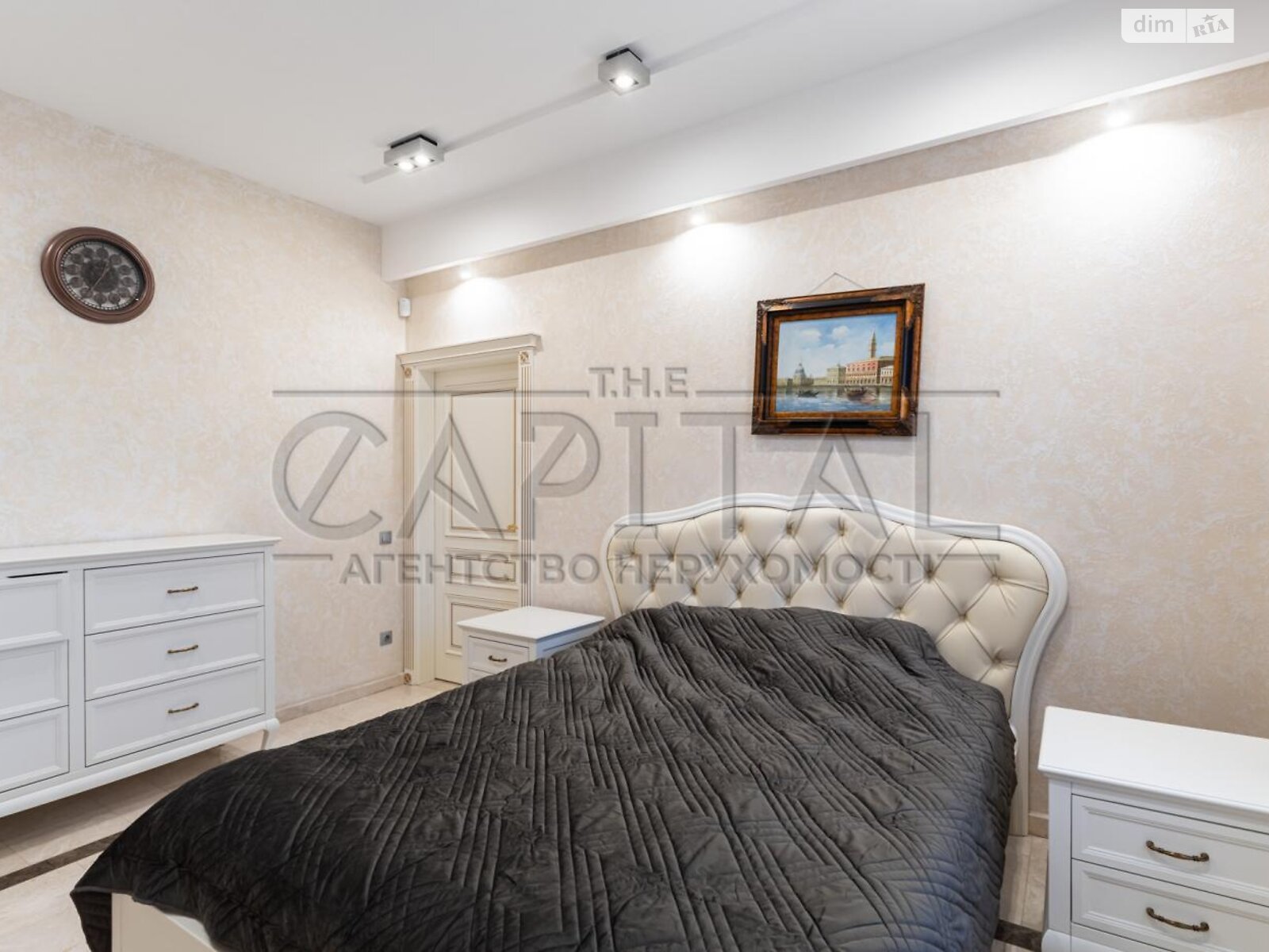 двоповерховий будинок з верандою, 228 кв. м, цегла. Продаж в Києві фото 1 двоповерховий будинок з верандою, 228 кв. м, цегла. Продаж в Києві фото 1