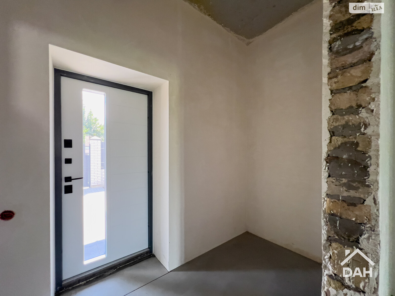 двоповерховий будинок, 290 кв. м, керамічний блок. Продаж в Києві, район Жуляни фото 1 двоповерховий будинок, 290 кв. м, керамічний блок. Продаж в Києві, район Жуляни фото 1