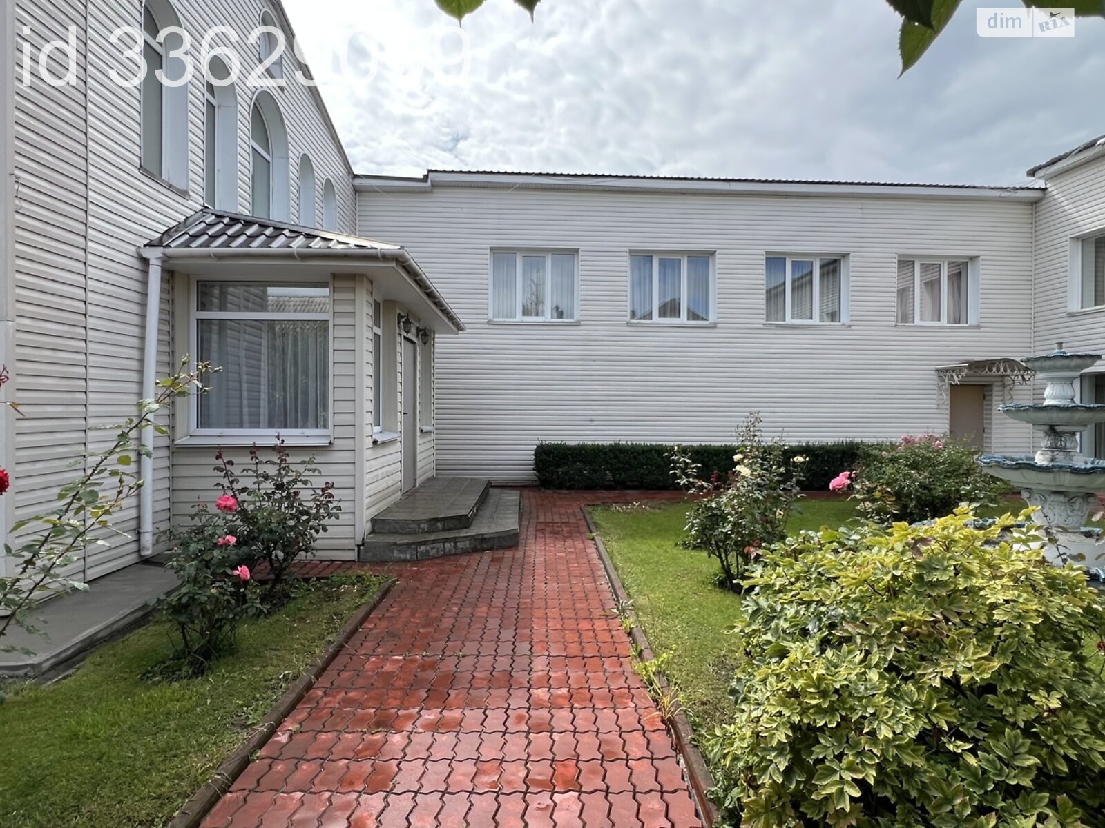 двухэтажный дом с гаражом, 486.8 кв. м, кирпич. Продажа в Киеве район Караваевы Дачи фото 1 двухэтажный дом с гаражом, 486.8 кв. м, кирпич. Продажа в Киеве район Караваевы Дачи фото 1