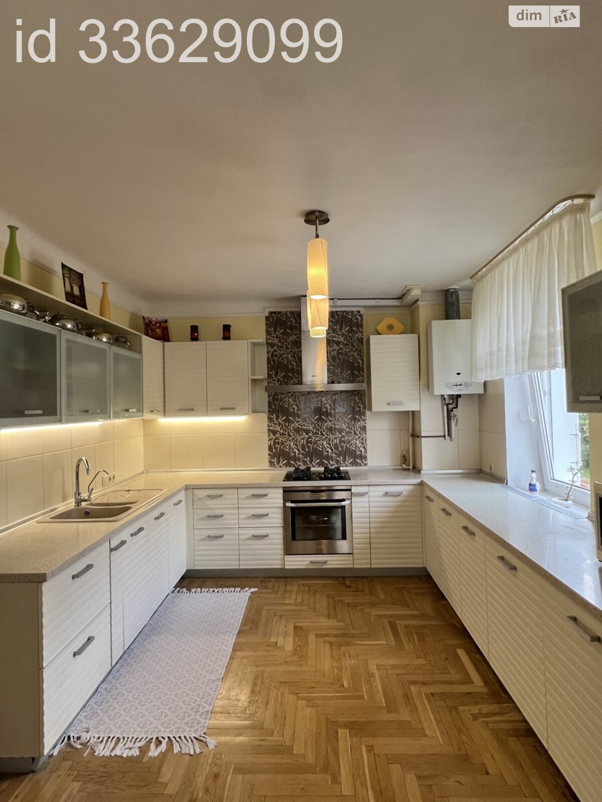 двухэтажный дом с гаражом, 486.8 кв. м, кирпич. Продажа в Киеве район Караваевы Дачи фото 1 двухэтажный дом с гаражом, 486.8 кв. м, кирпич. Продажа в Киеве район Караваевы Дачи фото 1