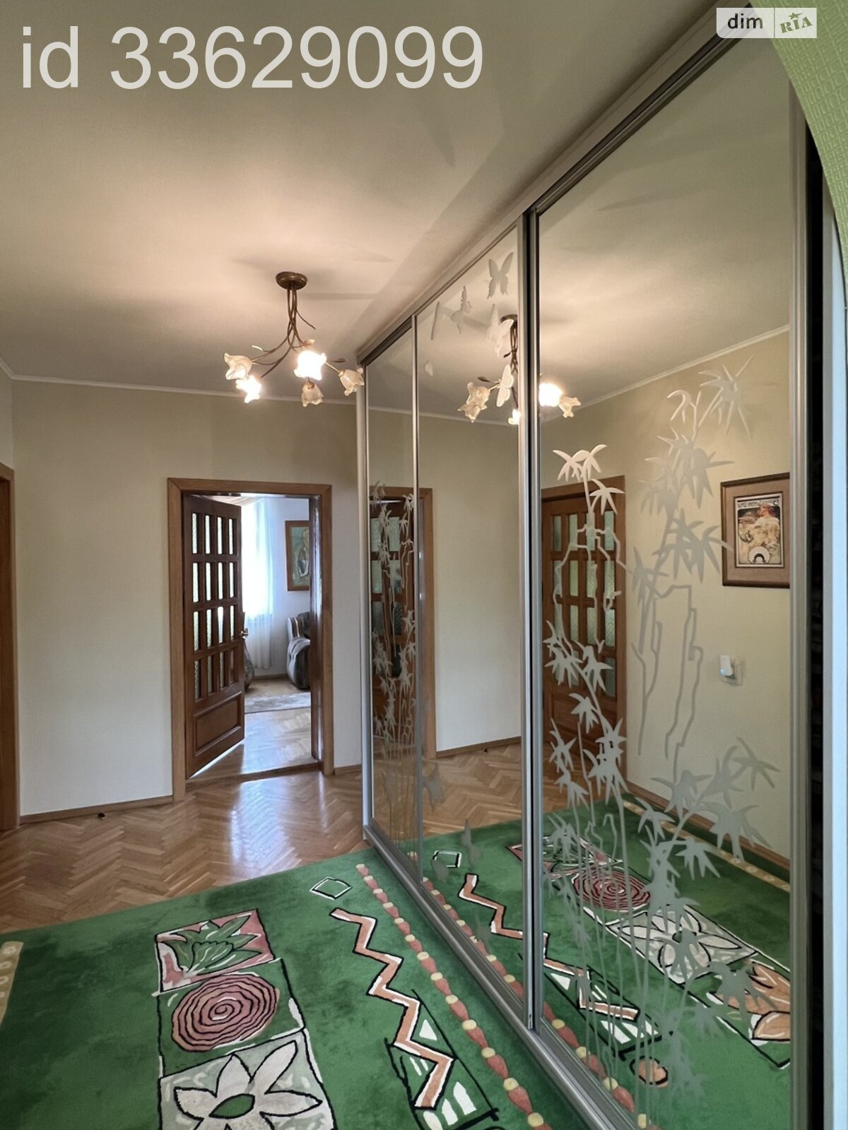 двухэтажный дом с гаражом, 486.8 кв. м, кирпич. Продажа в Киеве район Караваевы Дачи фото 1 двухэтажный дом с гаражом, 486.8 кв. м, кирпич. Продажа в Киеве район Караваевы Дачи фото 1