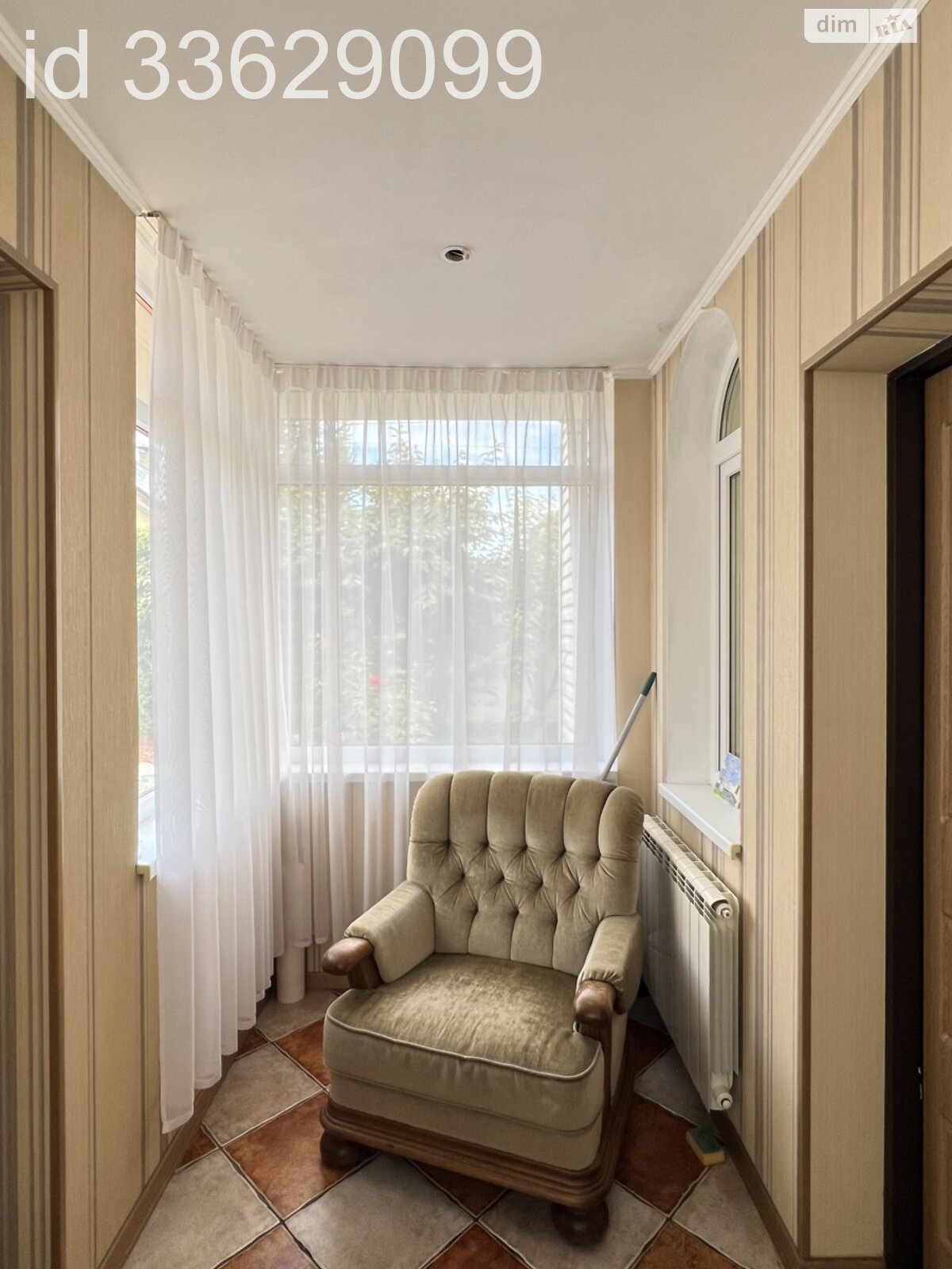 двухэтажный дом с гаражом, 486.8 кв. м, кирпич. Продажа в Киеве район Караваевы Дачи фото 1 двухэтажный дом с гаражом, 486.8 кв. м, кирпич. Продажа в Киеве район Караваевы Дачи фото 1