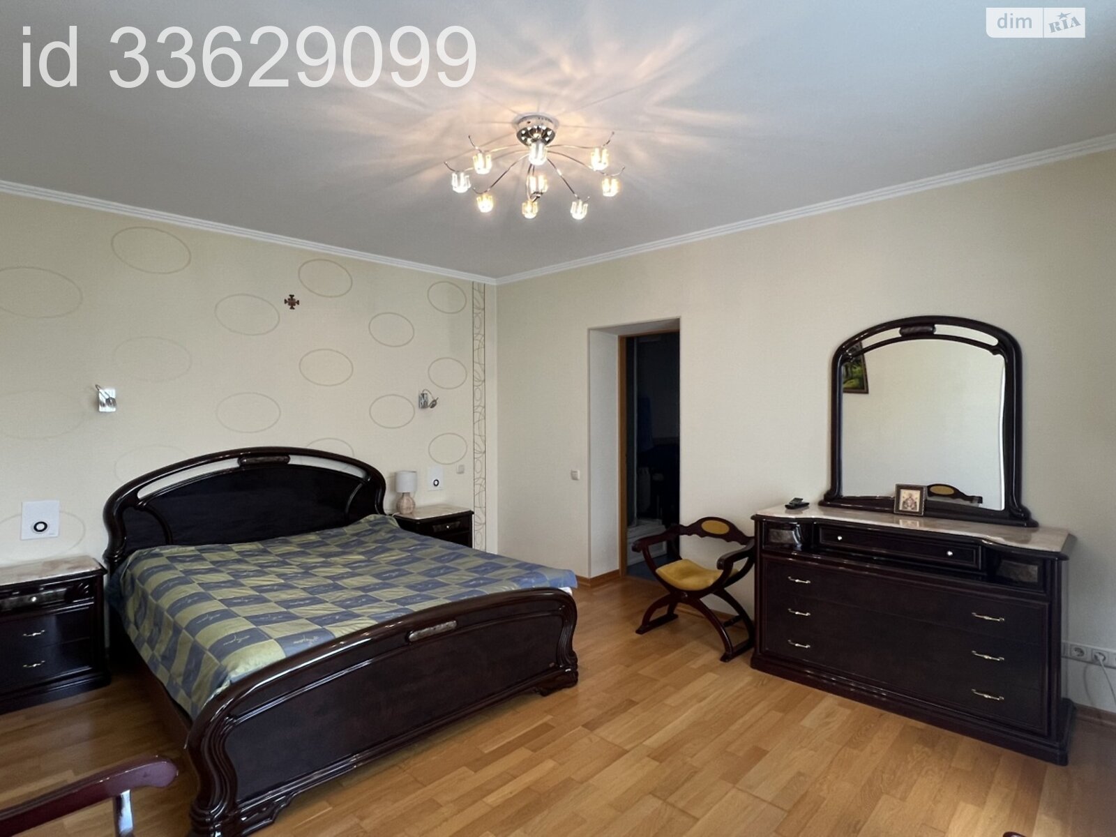 двухэтажный дом с гаражом, 486.8 кв. м, кирпич. Продажа в Киеве район Караваевы Дачи фото 1 двухэтажный дом с гаражом, 486.8 кв. м, кирпич. Продажа в Киеве район Караваевы Дачи фото 1