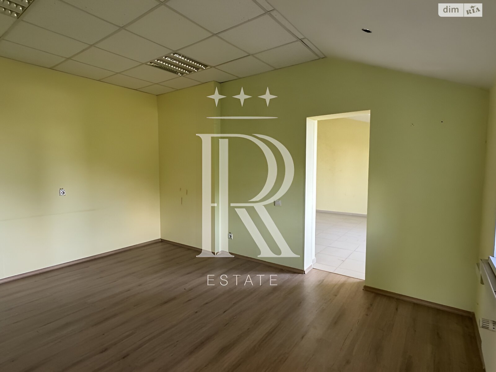 триповерховий будинок з верандою, 928.4 кв. м, цегла. Продаж в Києві, район Караваєві Дачі фото 1 триповерховий будинок з верандою, 928.4 кв. м, цегла. Продаж в Києві, район Караваєві Дачі фото 1