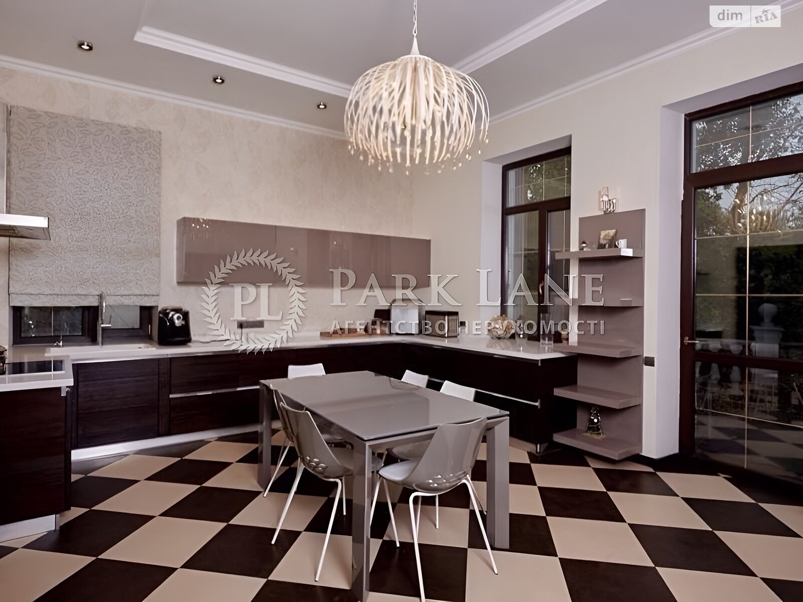 триповерховий будинок з гаражем, 850 кв. м, цегла. Продаж у Києві фото 1 триповерховий будинок з гаражем, 850 кв. м, цегла. Продаж у Києві фото 1