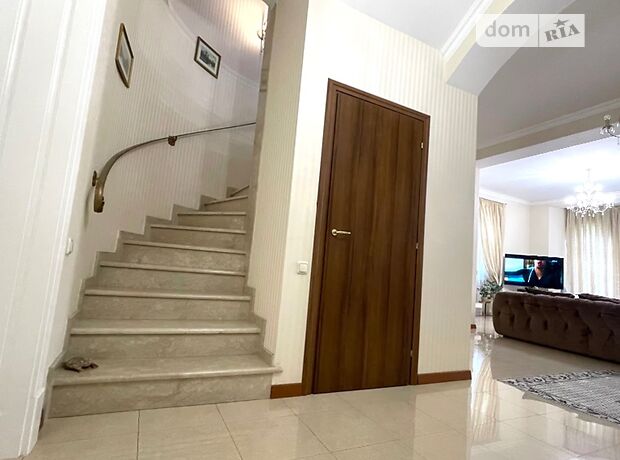 триповерховий будинок з каміном, 350 кв. м, цегла. Продаж в Києві, район Конча-Заспа фото 1 триповерховий будинок з каміном, 350 кв. м, цегла. Продаж в Києві, район Конча-Заспа фото 1