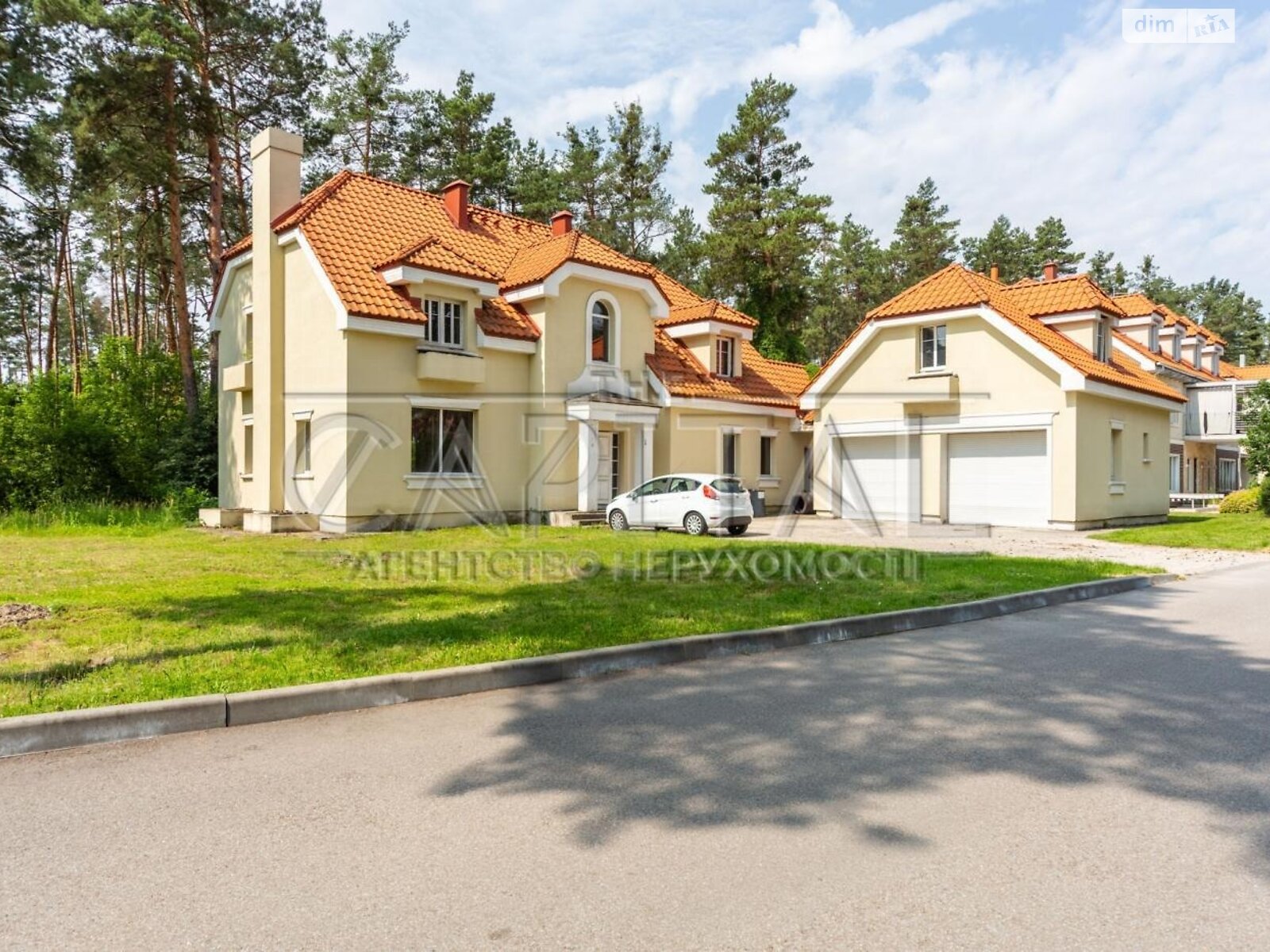 двухэтажный дом с гаражом, 502 кв. м, кирпич. Продажа в Киеве район Корчеватое фото 1