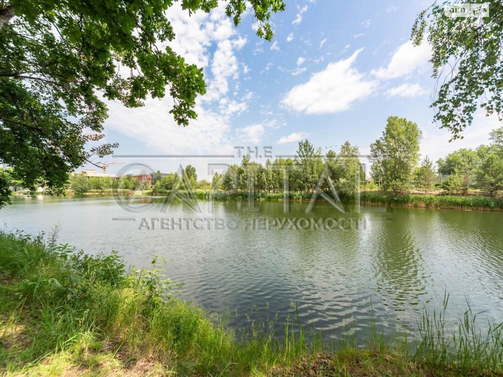 двухэтажный дом с гаражом, 502 кв. м, кирпич. Продажа в Киеве район Корчеватое фото 1