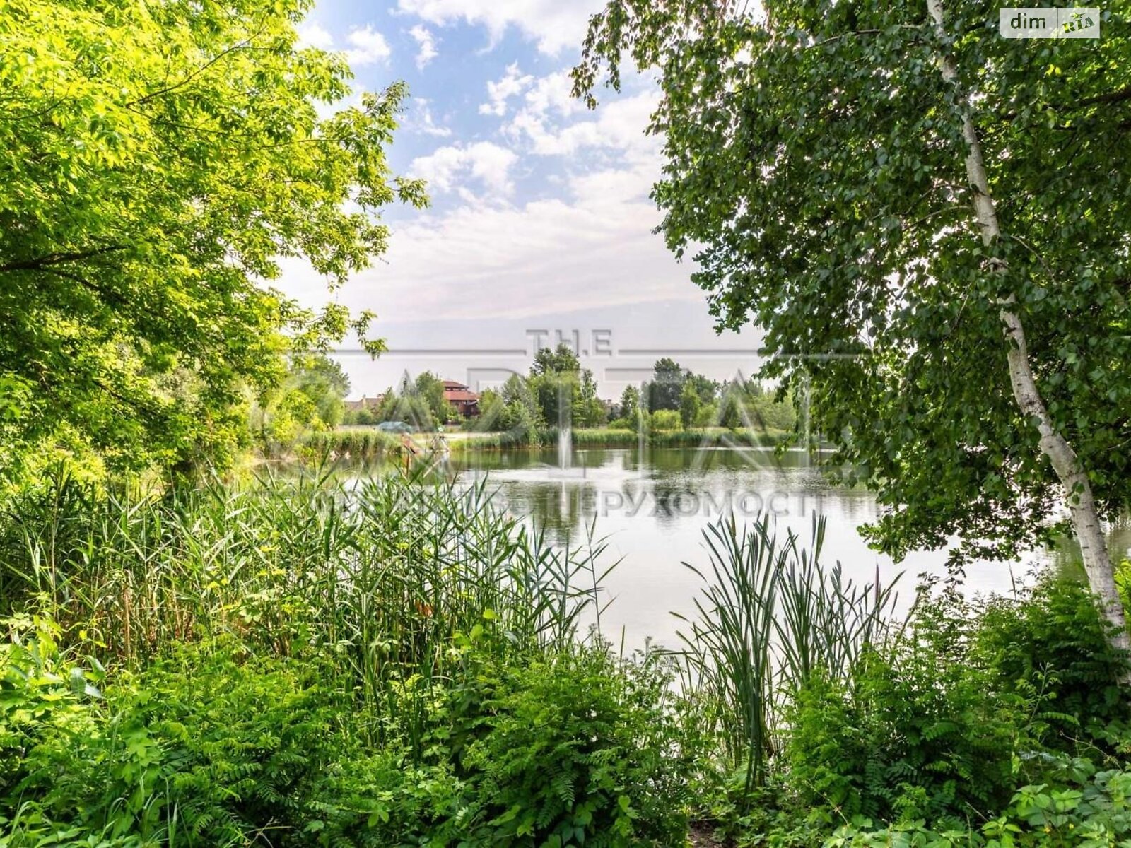 двухэтажный дом с гаражом, 502 кв. м, кирпич. Продажа в Киеве район Корчеватое фото 1