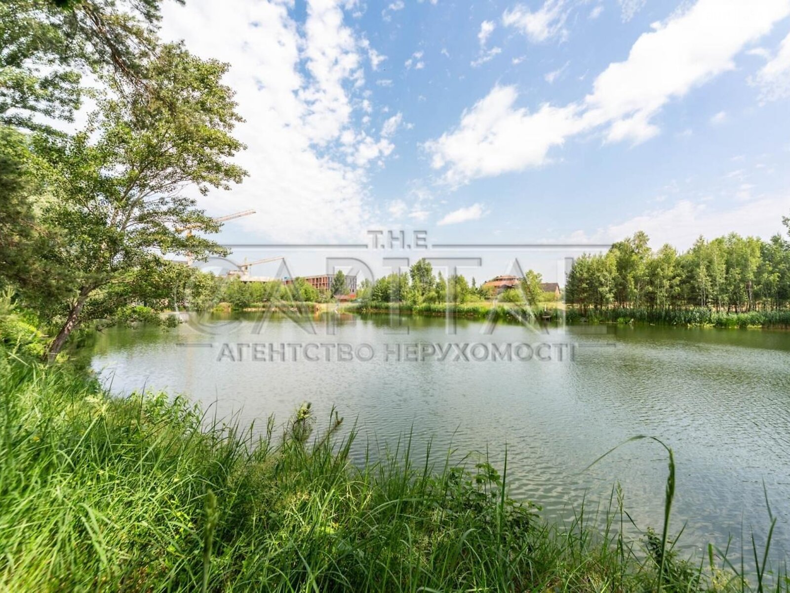 двухэтажный дом с гаражом, 502 кв. м, кирпич. Продажа в Киеве район Корчеватое фото 1