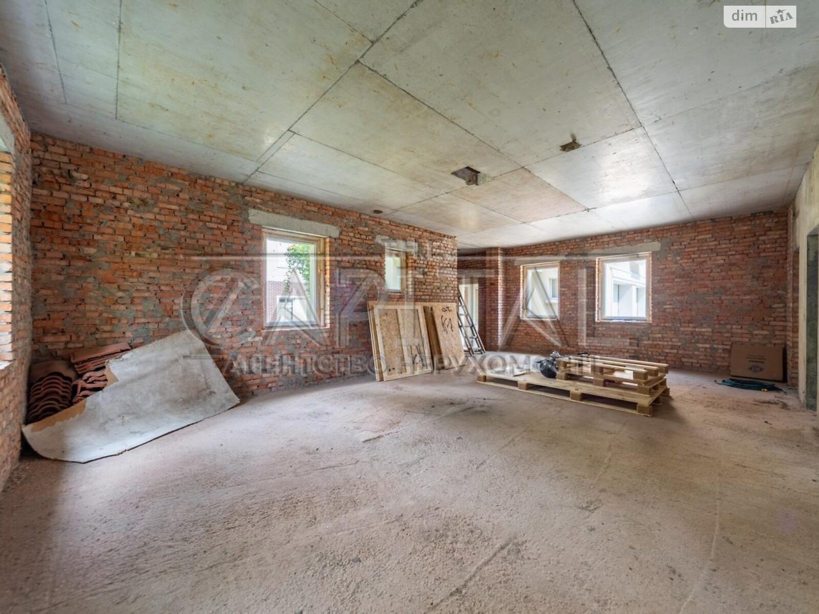 двухэтажный дом с гаражом, 502 кв. м, кирпич. Продажа в Киеве район Корчеватое фото 1