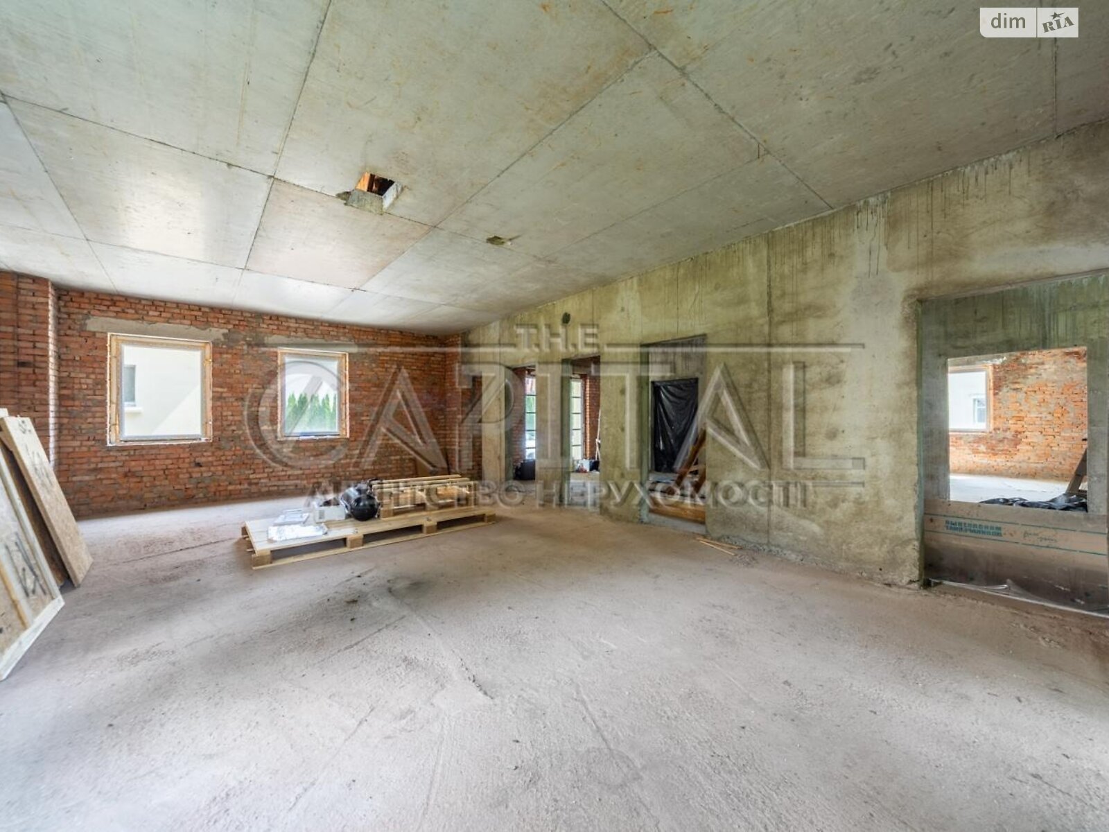 двухэтажный дом с гаражом, 502 кв. м, кирпич. Продажа в Киеве район Корчеватое фото 1