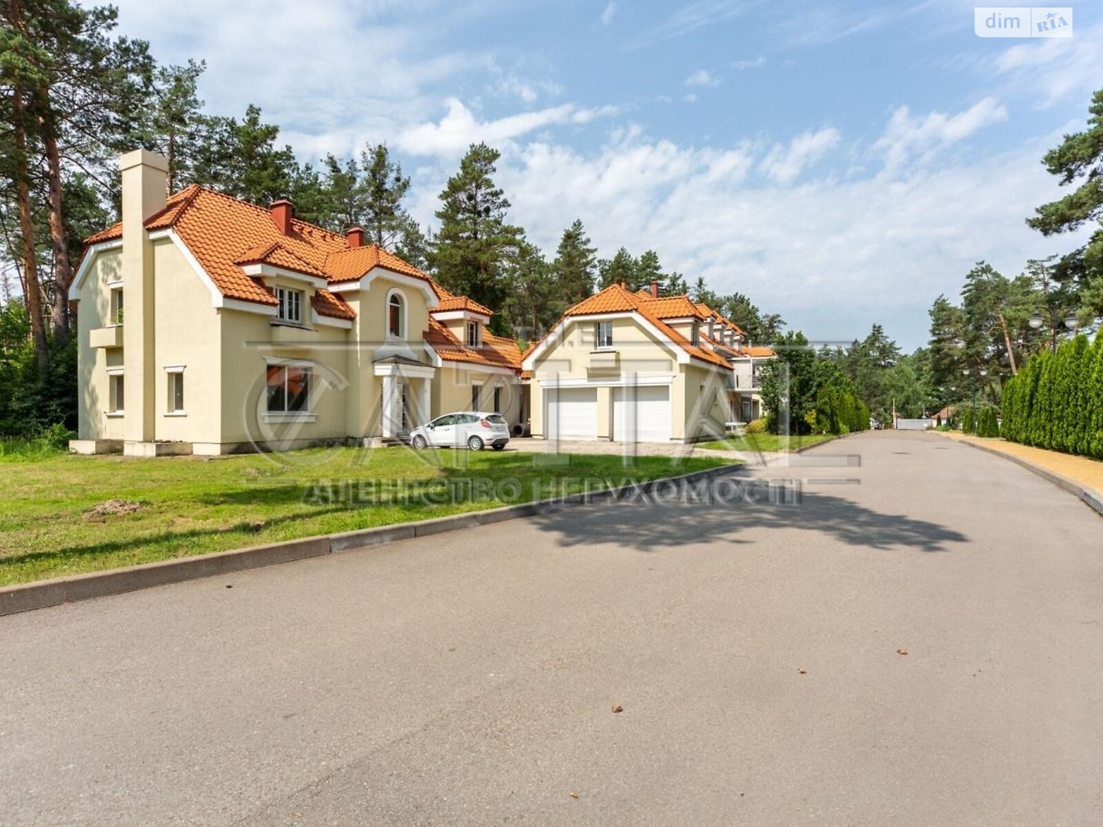 двухэтажный дом с гаражом, 502 кв. м, кирпич. Продажа в Киеве район Корчеватое фото 1