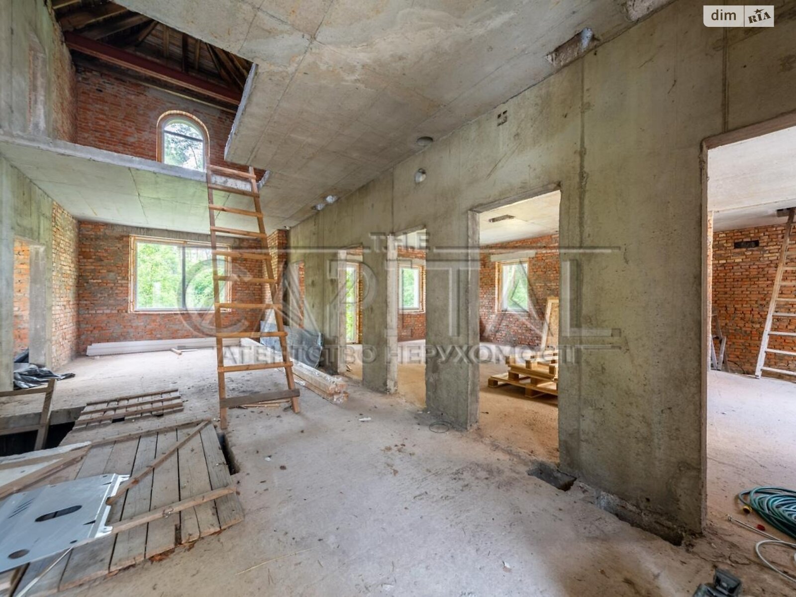 двухэтажный дом с гаражом, 502 кв. м, кирпич. Продажа в Киеве район Корчеватое фото 1