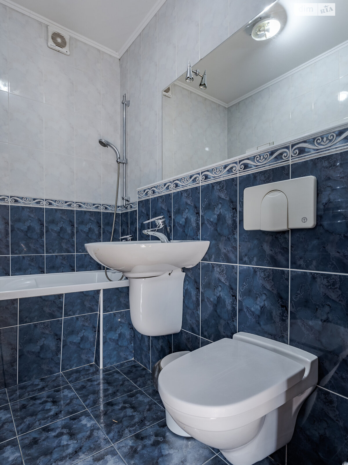 двоповерховий будинок, 453.9 кв. м, цегла. Продаж в Києві, район Куренівка фото 1 двоповерховий будинок, 453.9 кв. м, цегла. Продаж в Києві, район Куренівка фото 1