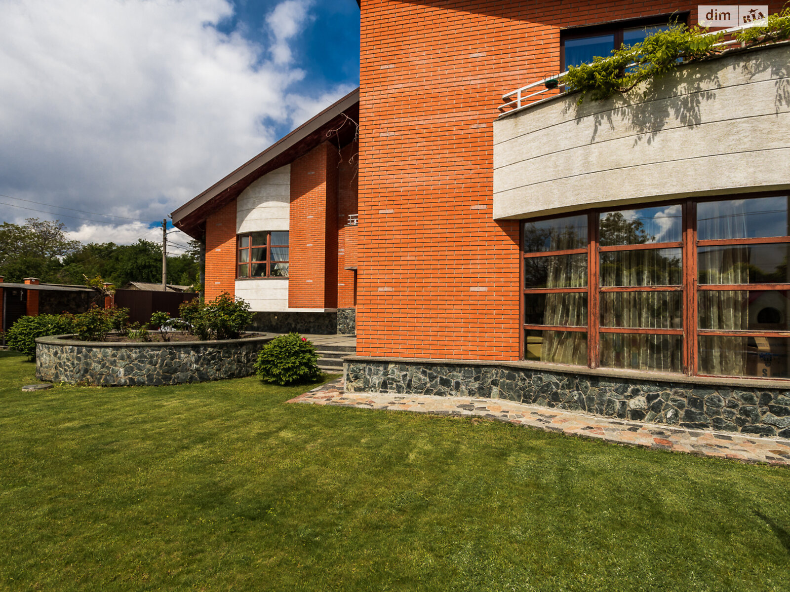 двоповерховий будинок, 453.9 кв. м, цегла. Продаж в Києві, район Куренівка фото 1 двоповерховий будинок, 453.9 кв. м, цегла. Продаж в Києві, район Куренівка фото 1