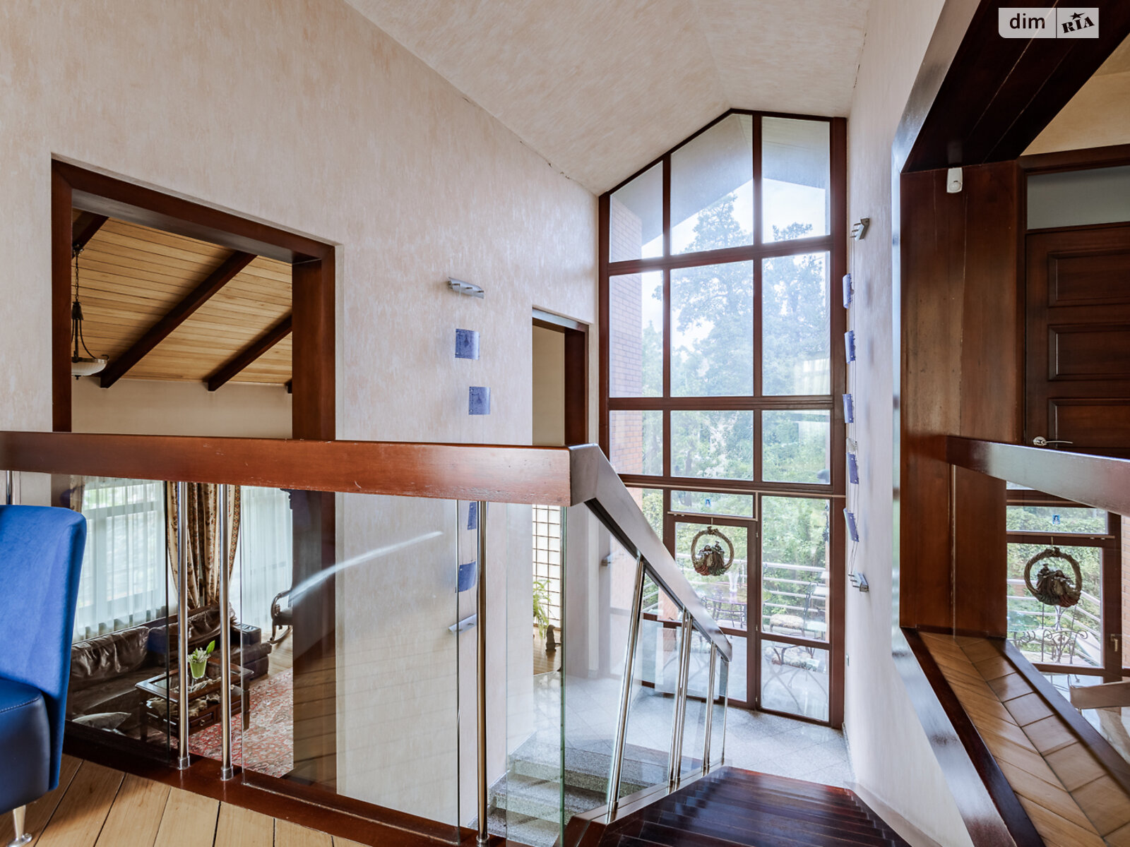 двоповерховий будинок, 453.9 кв. м, цегла. Продаж в Києві, район Куренівка фото 1 двоповерховий будинок, 453.9 кв. м, цегла. Продаж в Києві, район Куренівка фото 1