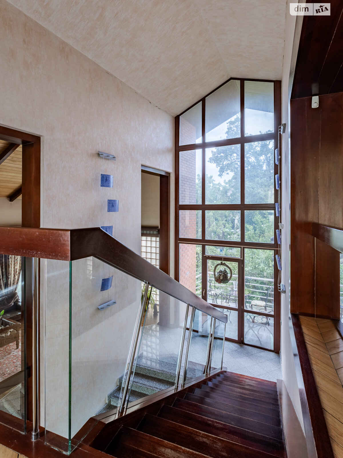 двоповерховий будинок, 453.9 кв. м, цегла. Продаж в Києві, район Куренівка фото 1 двоповерховий будинок, 453.9 кв. м, цегла. Продаж в Києві, район Куренівка фото 1
