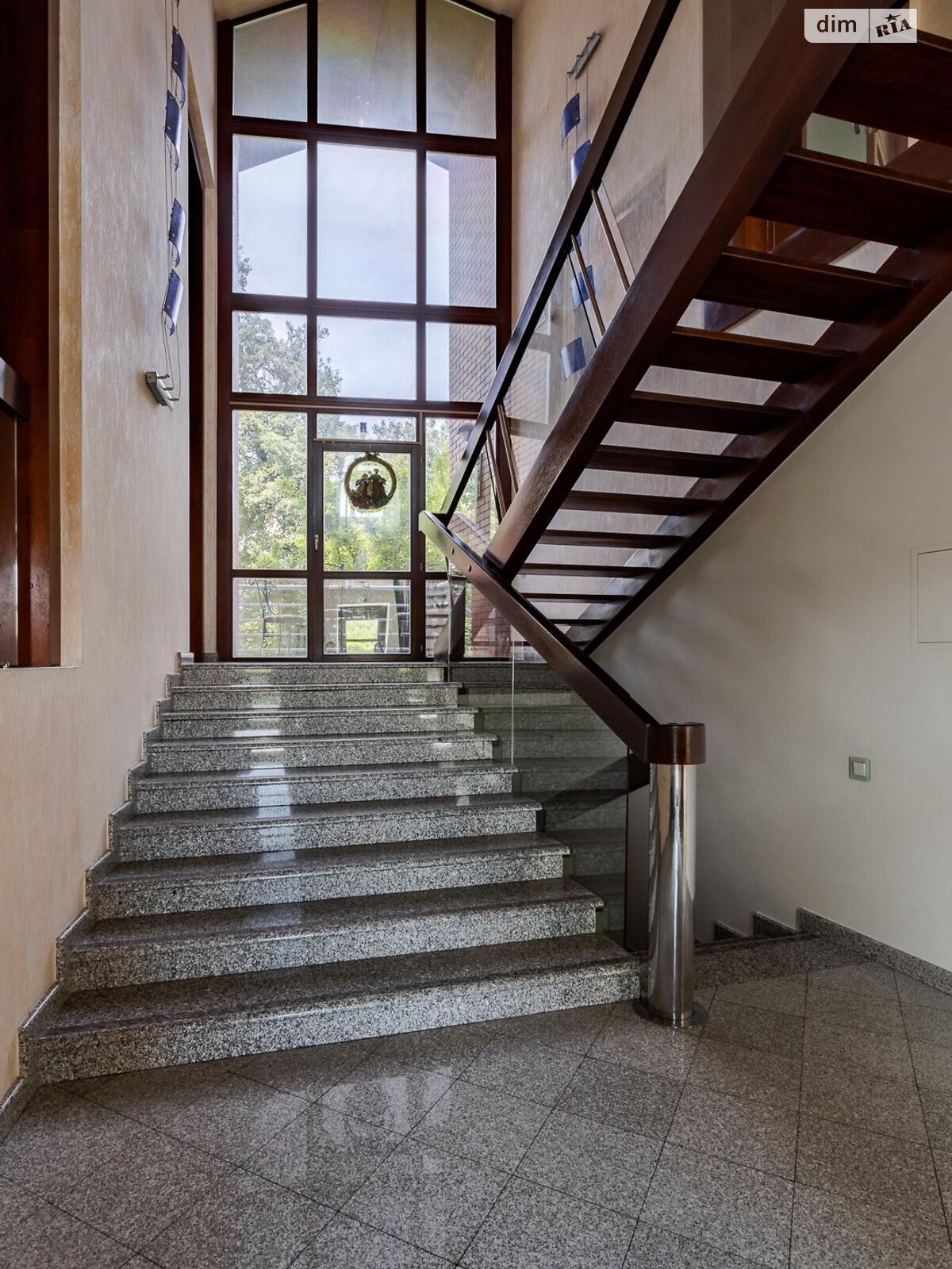 двоповерховий будинок, 453.9 кв. м, цегла. Продаж в Києві, район Куренівка фото 1 двоповерховий будинок, 453.9 кв. м, цегла. Продаж в Києві, район Куренівка фото 1