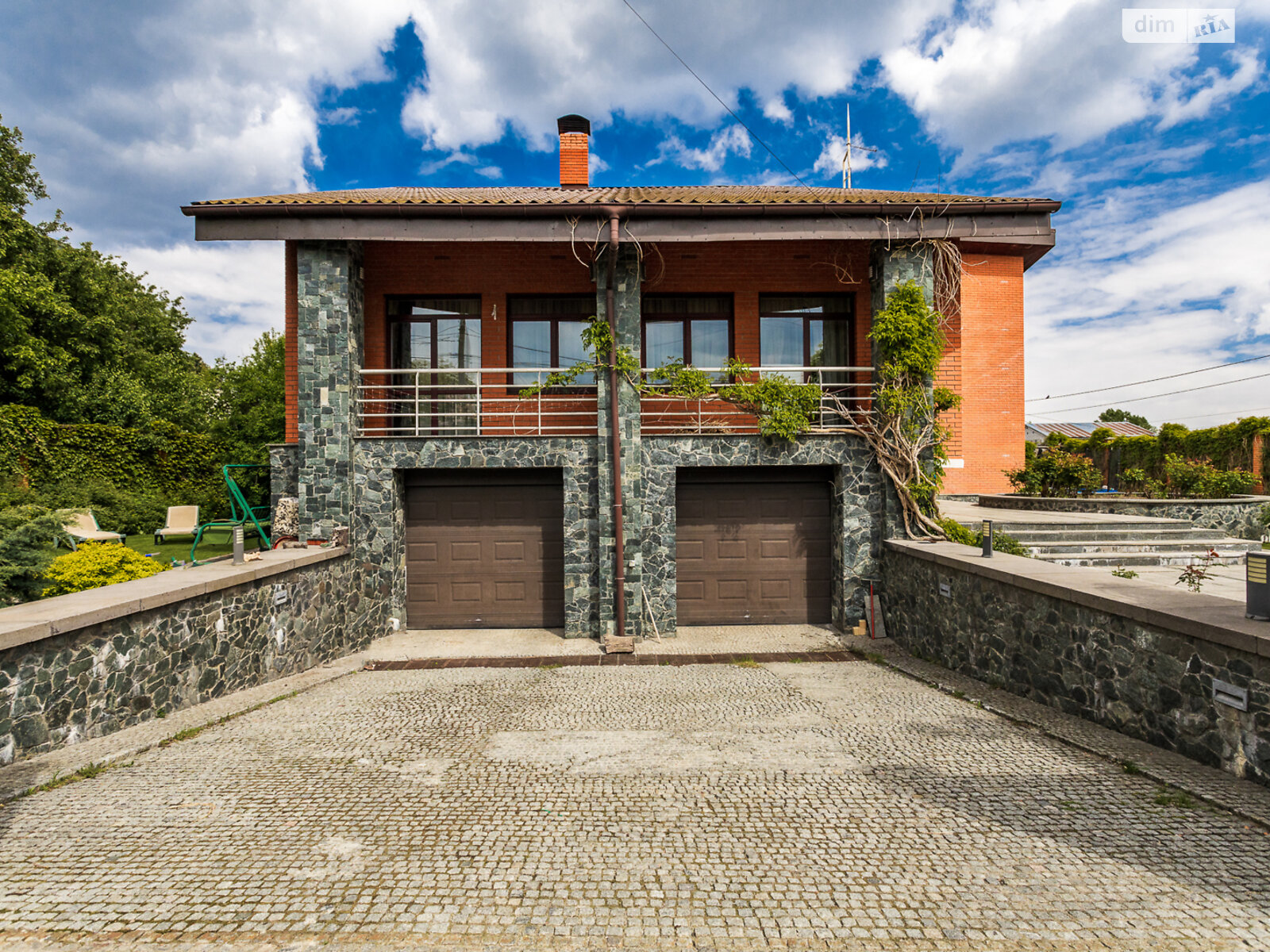двоповерховий будинок, 453.9 кв. м, цегла. Продаж в Києві, район Куренівка фото 1 двоповерховий будинок, 453.9 кв. м, цегла. Продаж в Києві, район Куренівка фото 1