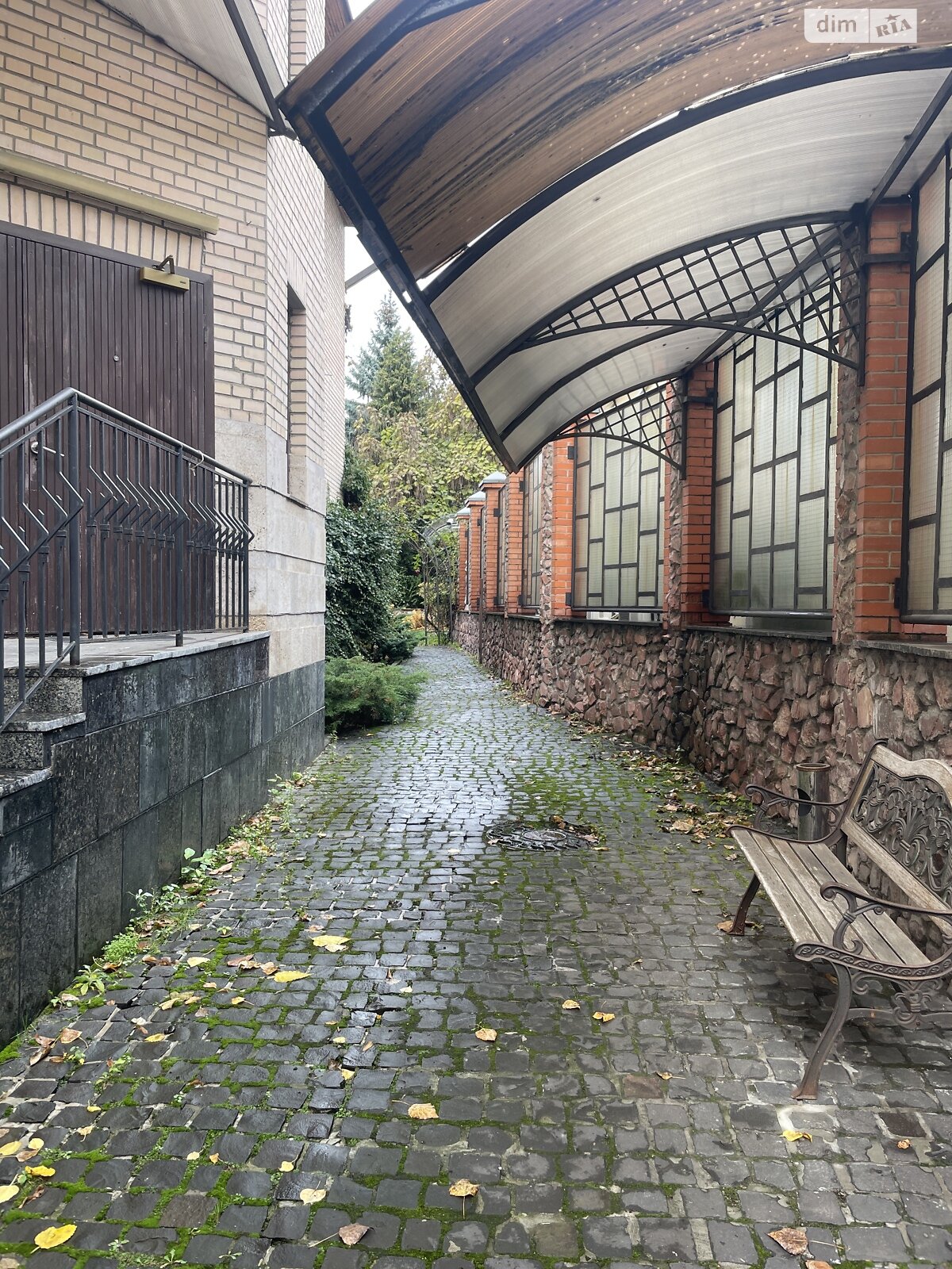 трехэтажный дом с отоплением, 407.9 кв. м, кирпич. Продажа в Киеве район Куреневка фото 1 трехэтажный дом с отоплением, 407.9 кв. м, кирпич. Продажа в Киеве район Куреневка фото 1