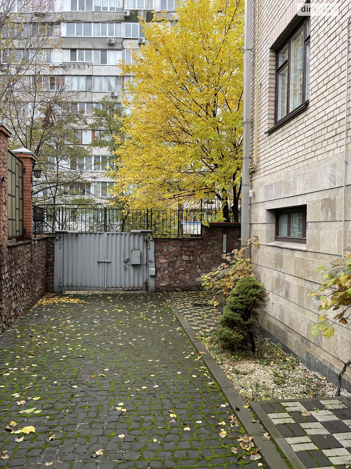 трехэтажный дом с отоплением, 407.9 кв. м, кирпич. Продажа в Киеве район Куреневка фото 1 трехэтажный дом с отоплением, 407.9 кв. м, кирпич. Продажа в Киеве район Куреневка фото 1