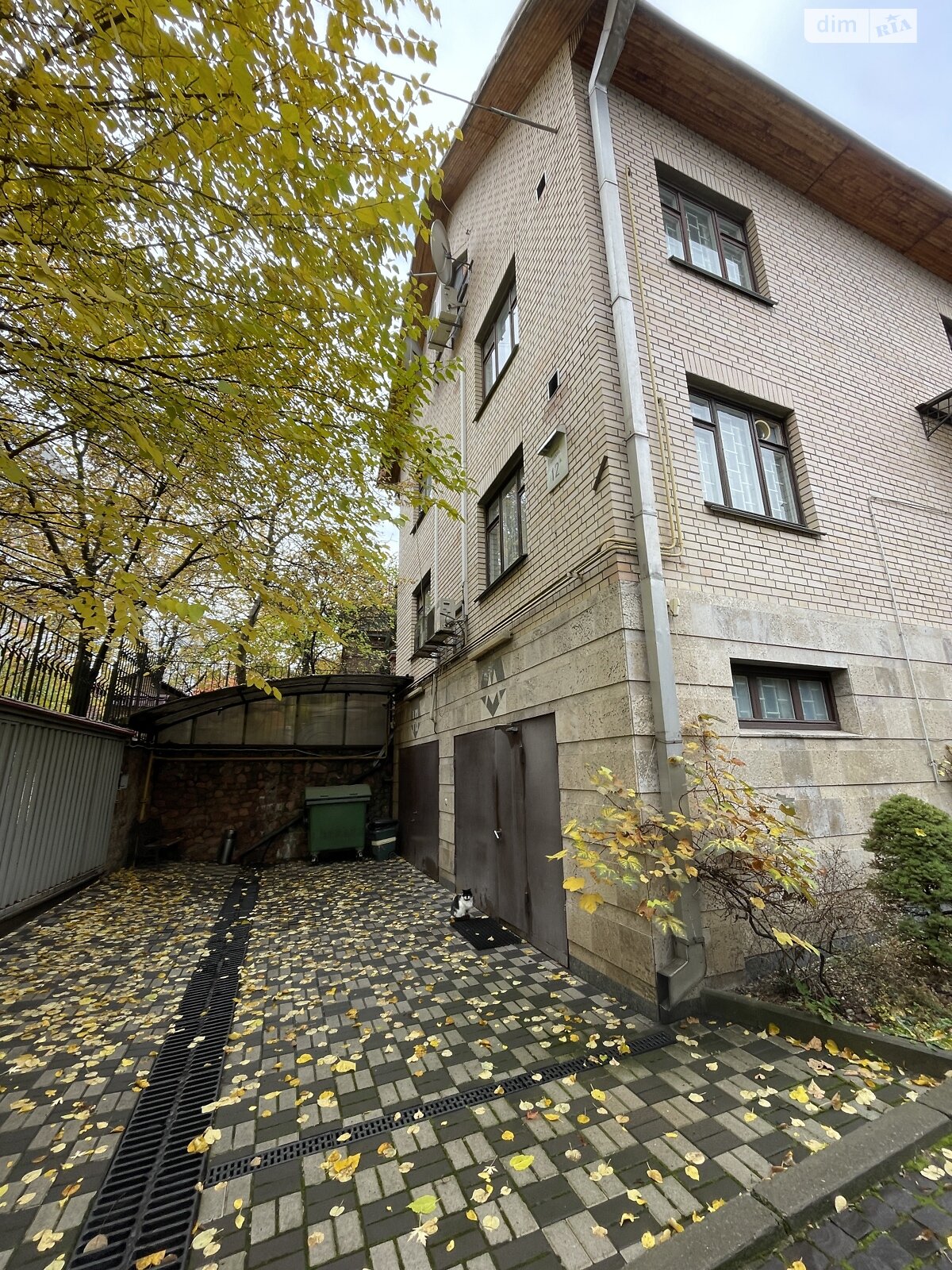 трехэтажный дом с отоплением, 407.9 кв. м, кирпич. Продажа в Киеве район Куреневка фото 1 трехэтажный дом с отоплением, 407.9 кв. м, кирпич. Продажа в Киеве район Куреневка фото 1