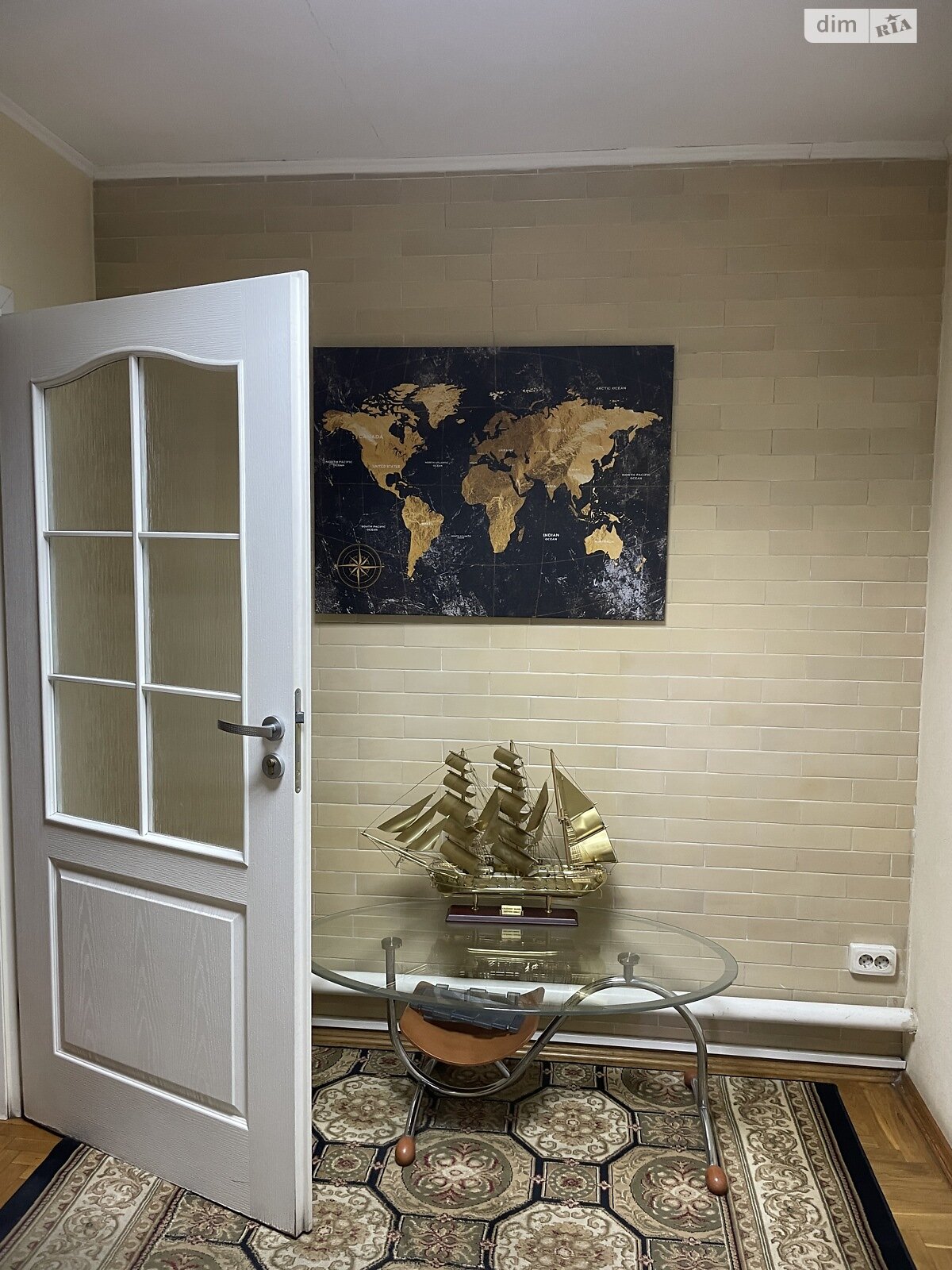 трехэтажный дом с отоплением, 407.9 кв. м, кирпич. Продажа в Киеве район Куреневка фото 1 трехэтажный дом с отоплением, 407.9 кв. м, кирпич. Продажа в Киеве район Куреневка фото 1