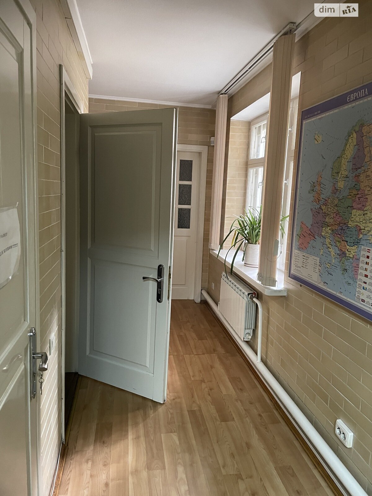 трехэтажный дом с отоплением, 407.9 кв. м, кирпич. Продажа в Киеве район Куреневка фото 1 трехэтажный дом с отоплением, 407.9 кв. м, кирпич. Продажа в Киеве район Куреневка фото 1