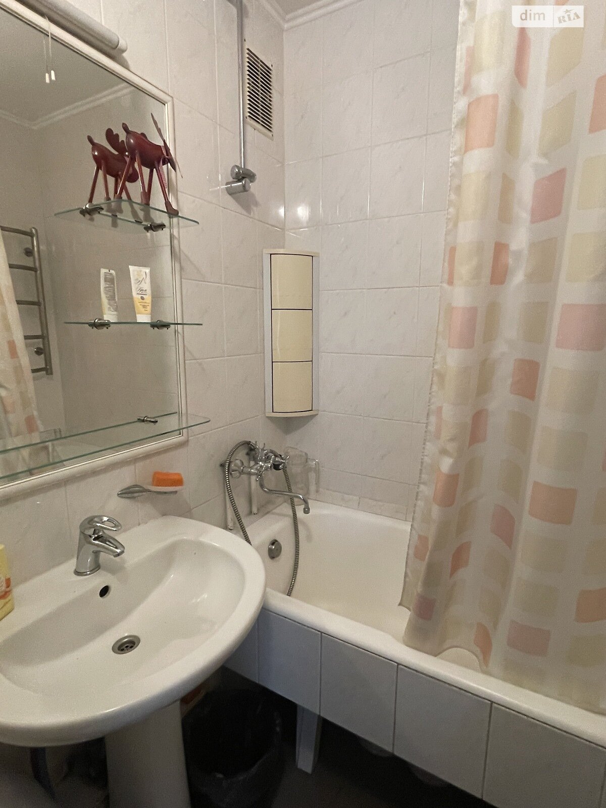 трехэтажный дом с отоплением, 407.9 кв. м, кирпич. Продажа в Киеве район Куреневка фото 1 трехэтажный дом с отоплением, 407.9 кв. м, кирпич. Продажа в Киеве район Куреневка фото 1