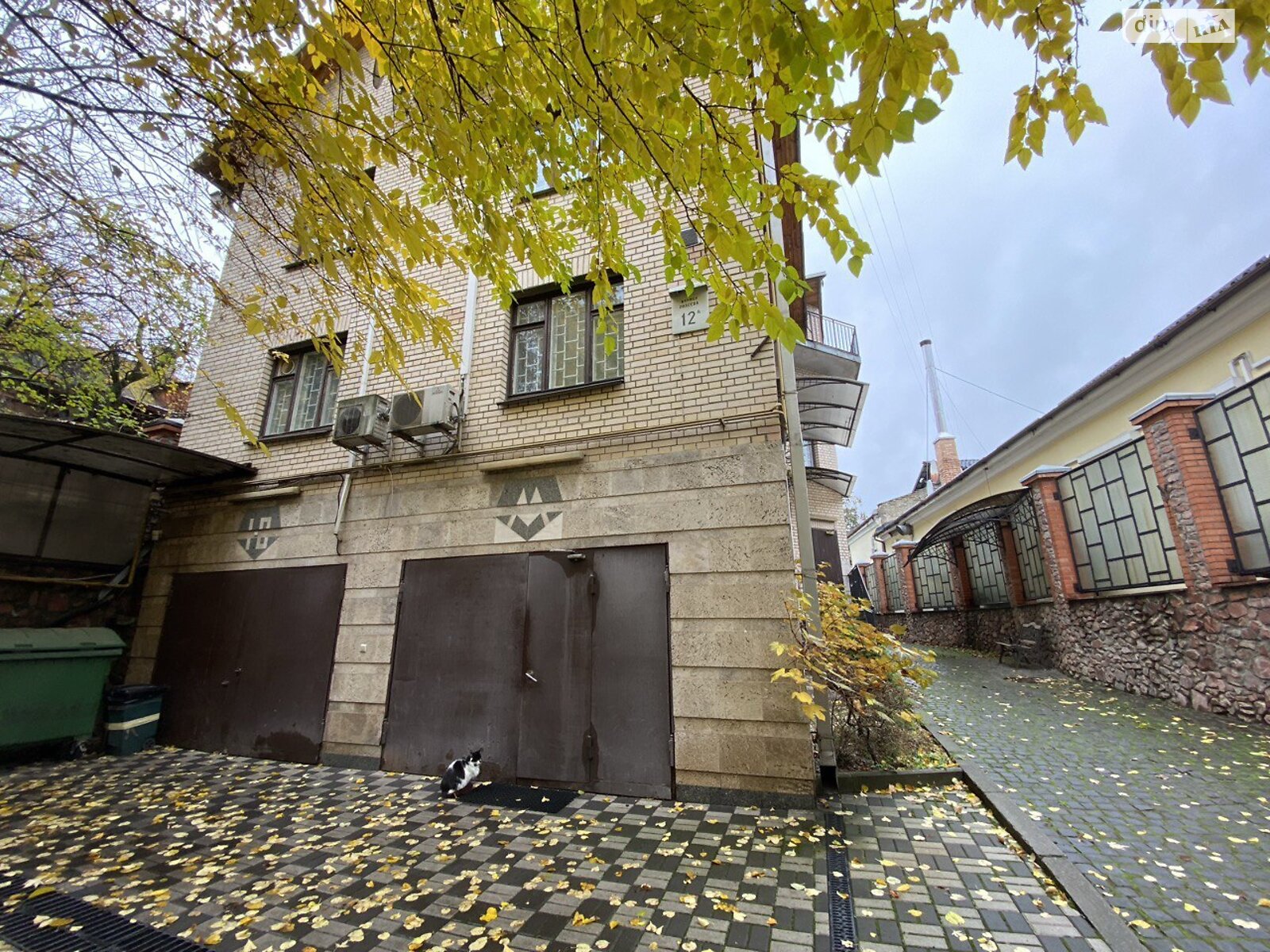 трехэтажный дом с отоплением, 407.9 кв. м, кирпич. Продажа в Киеве район Куреневка фото 1 трехэтажный дом с отоплением, 407.9 кв. м, кирпич. Продажа в Киеве район Куреневка фото 1