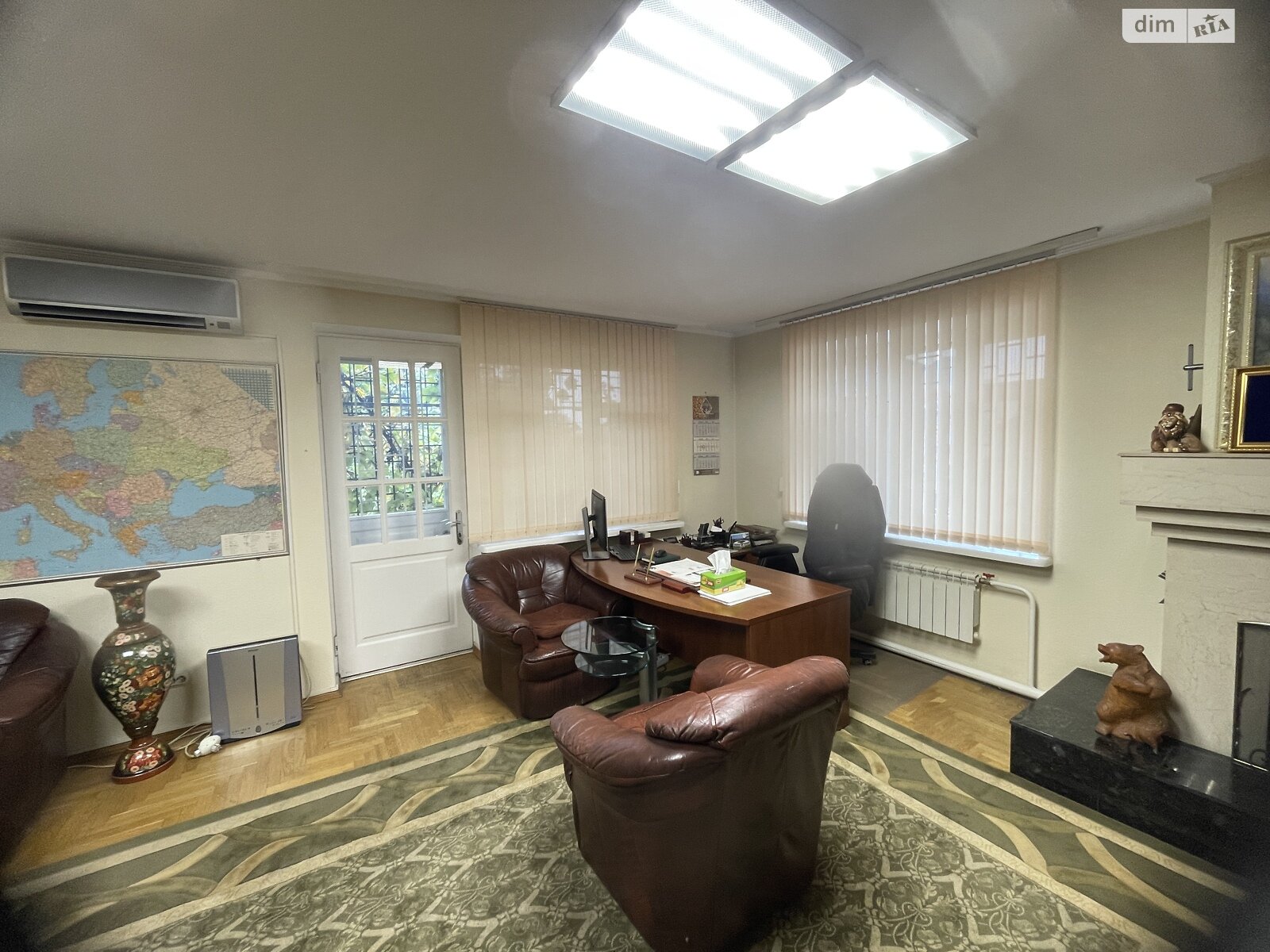 трехэтажный дом с отоплением, 407.9 кв. м, кирпич. Продажа в Киеве район Куреневка фото 1 трехэтажный дом с отоплением, 407.9 кв. м, кирпич. Продажа в Киеве район Куреневка фото 1