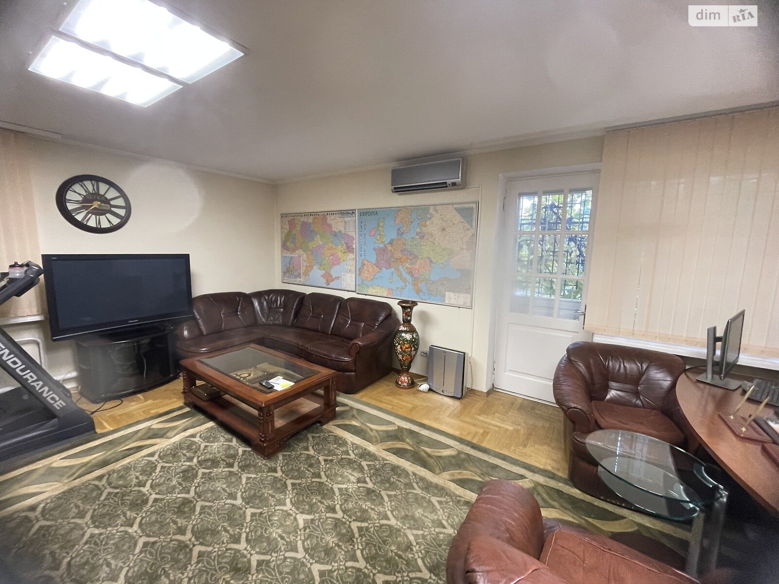 трехэтажный дом с отоплением, 407.9 кв. м, кирпич. Продажа в Киеве район Куреневка фото 1 трехэтажный дом с отоплением, 407.9 кв. м, кирпич. Продажа в Киеве район Куреневка фото 1