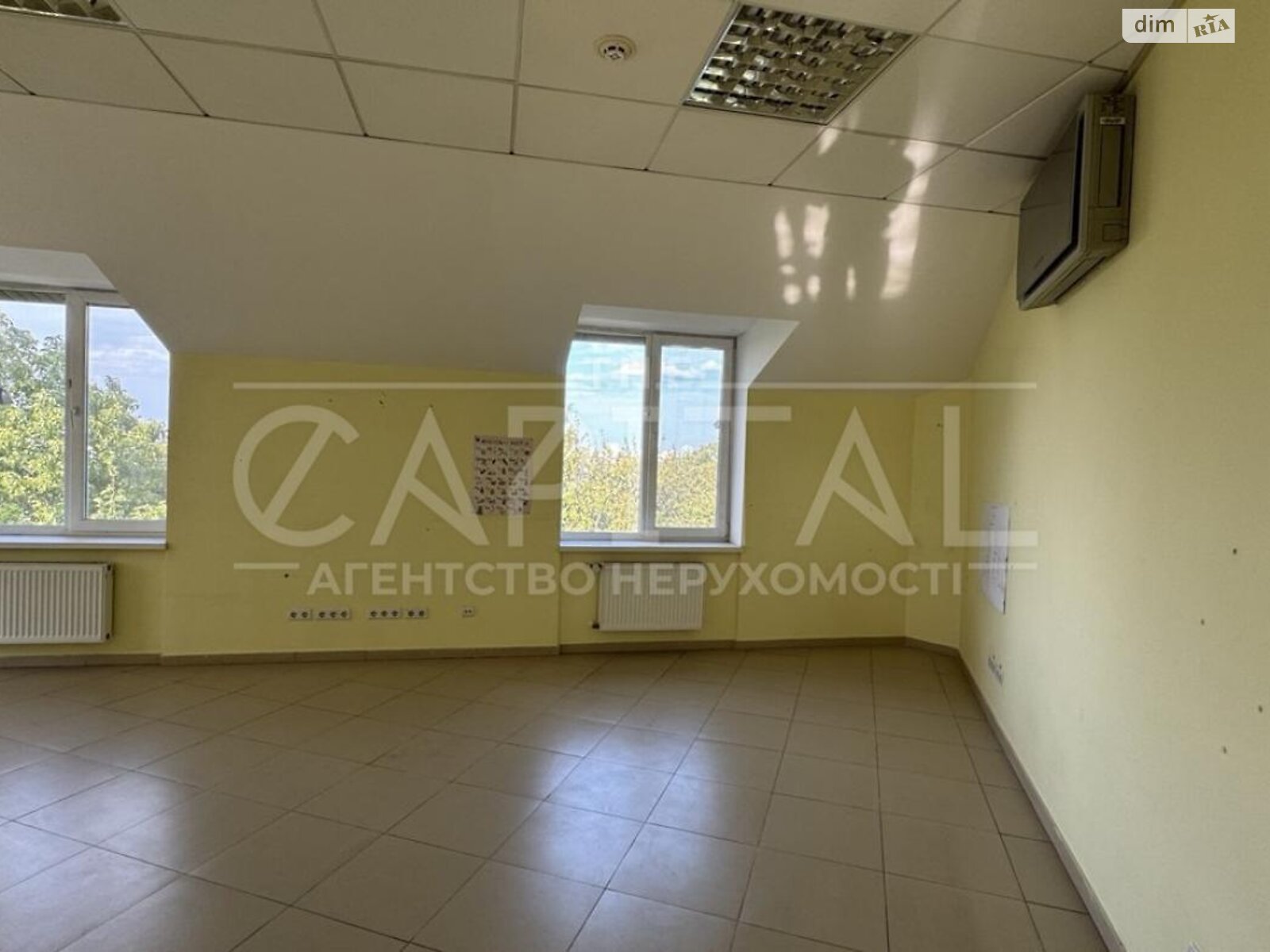 трехэтажный дом, 928.4 кв. м, кирпич. Продажа в Киеве район Липки фото 1