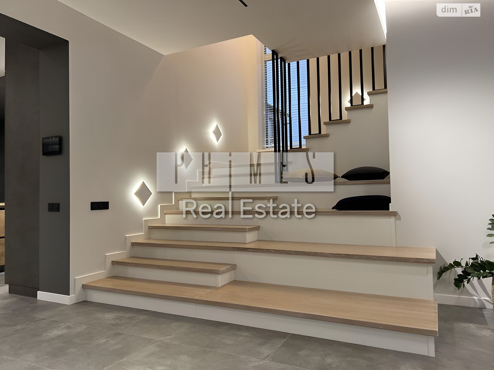 двухэтажный дом с верандой, 242.2 кв. м, кирпич. Продажа в Киеве фото 1 двухэтажный дом с верандой, 242.2 кв. м, кирпич. Продажа в Киеве фото 1