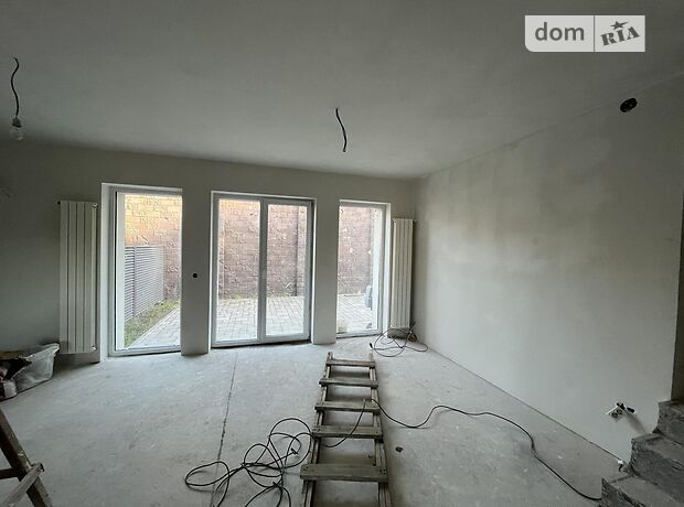 трехэтажный дом, 180 кв. м, кирпич. Продажа в Киеве район Минский Массив фото 1 трехэтажный дом, 180 кв. м, кирпич. Продажа в Киеве район Минский Массив фото 1