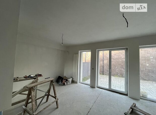 трехэтажный дом, 180 кв. м, кирпич. Продажа в Киеве район Минский Массив фото 1 трехэтажный дом, 180 кв. м, кирпич. Продажа в Киеве район Минский Массив фото 1