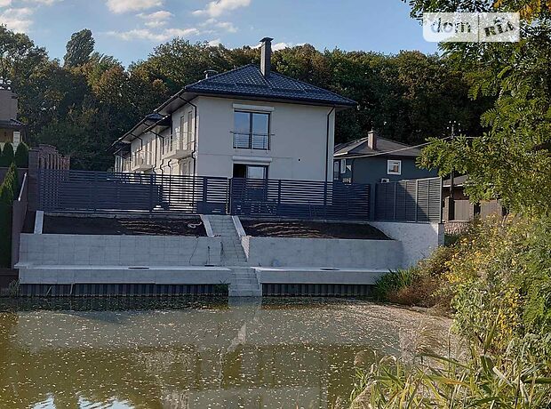 трехэтажный дом, 180 кв. м, кирпич. Продажа в Киеве район Минский Массив фото 1 трехэтажный дом, 180 кв. м, кирпич. Продажа в Киеве район Минский Массив фото 1